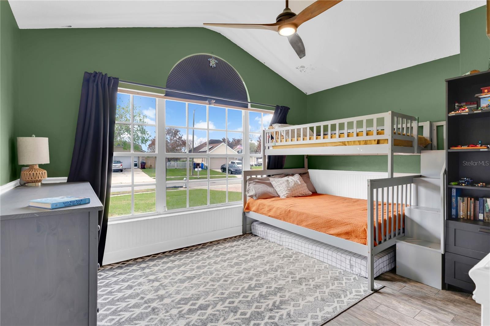 Image 16 of 30 For 4813 Jeanette Court