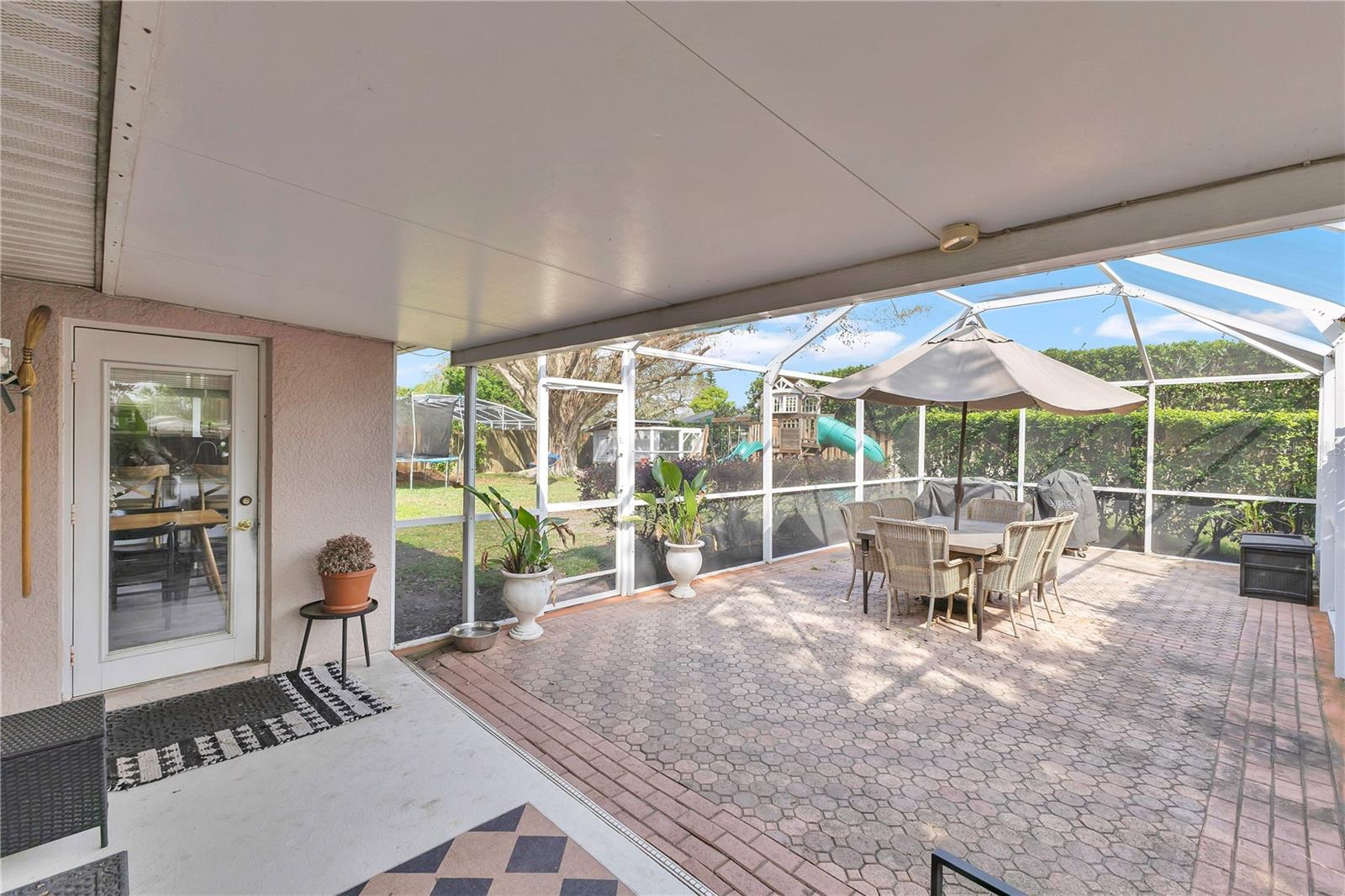 Image 19 of 30 For 4813 Jeanette Court