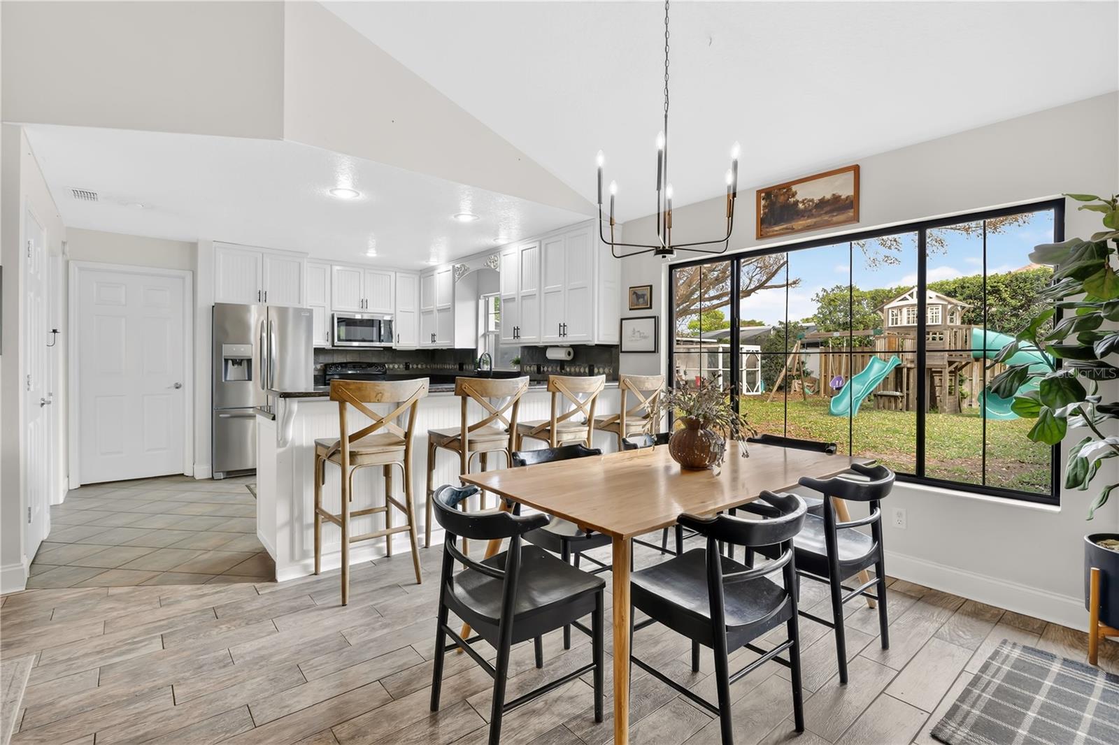 Image 5 of 30 For 4813 Jeanette Court