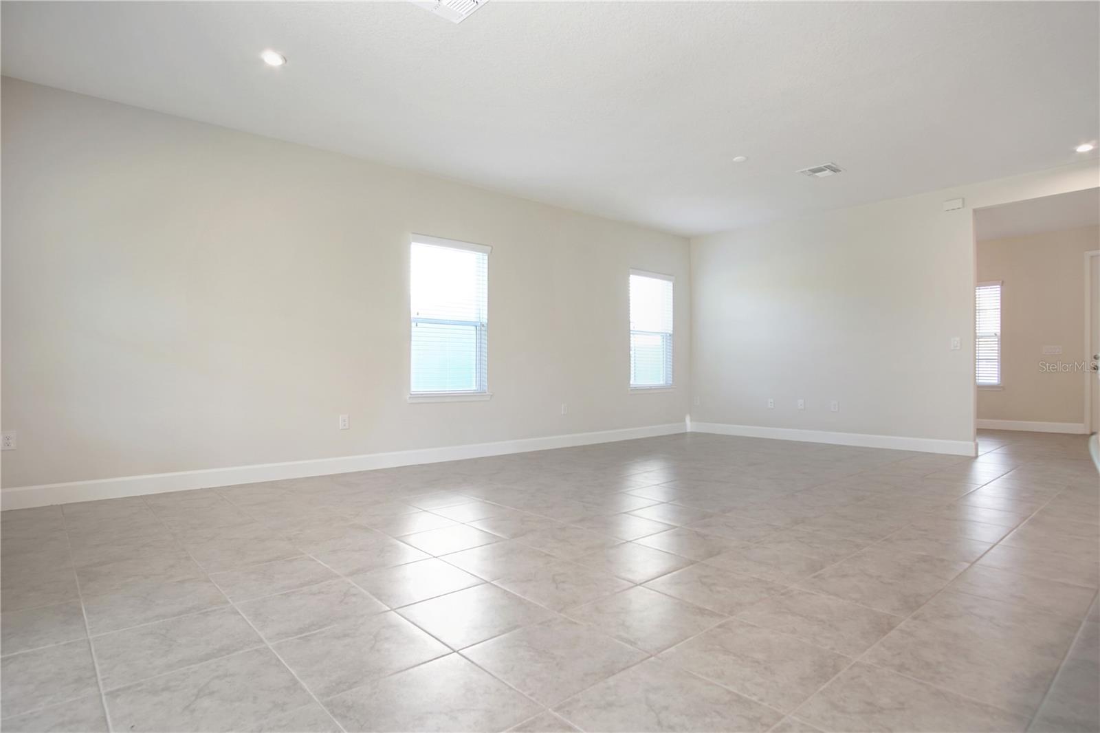 Image 15 of 46 For 1419 Eucalyptus Way