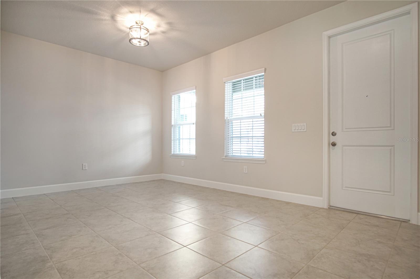 Image 17 of 46 For 1419 Eucalyptus Way