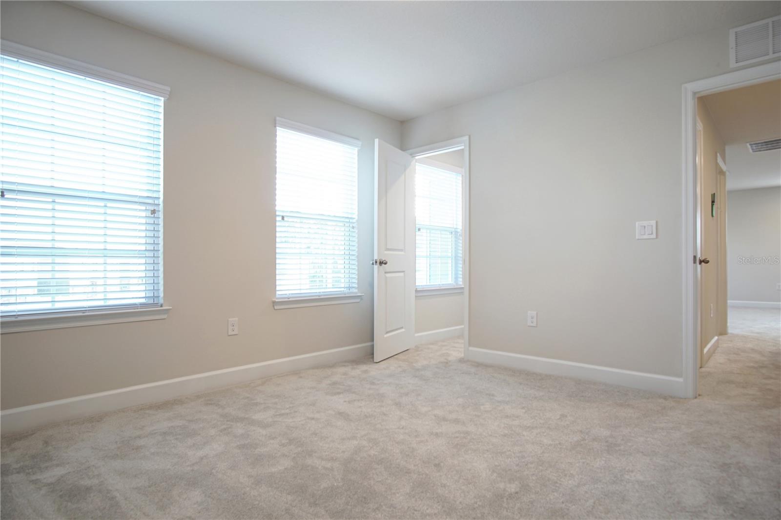 Image 34 of 46 For 1419 Eucalyptus Way