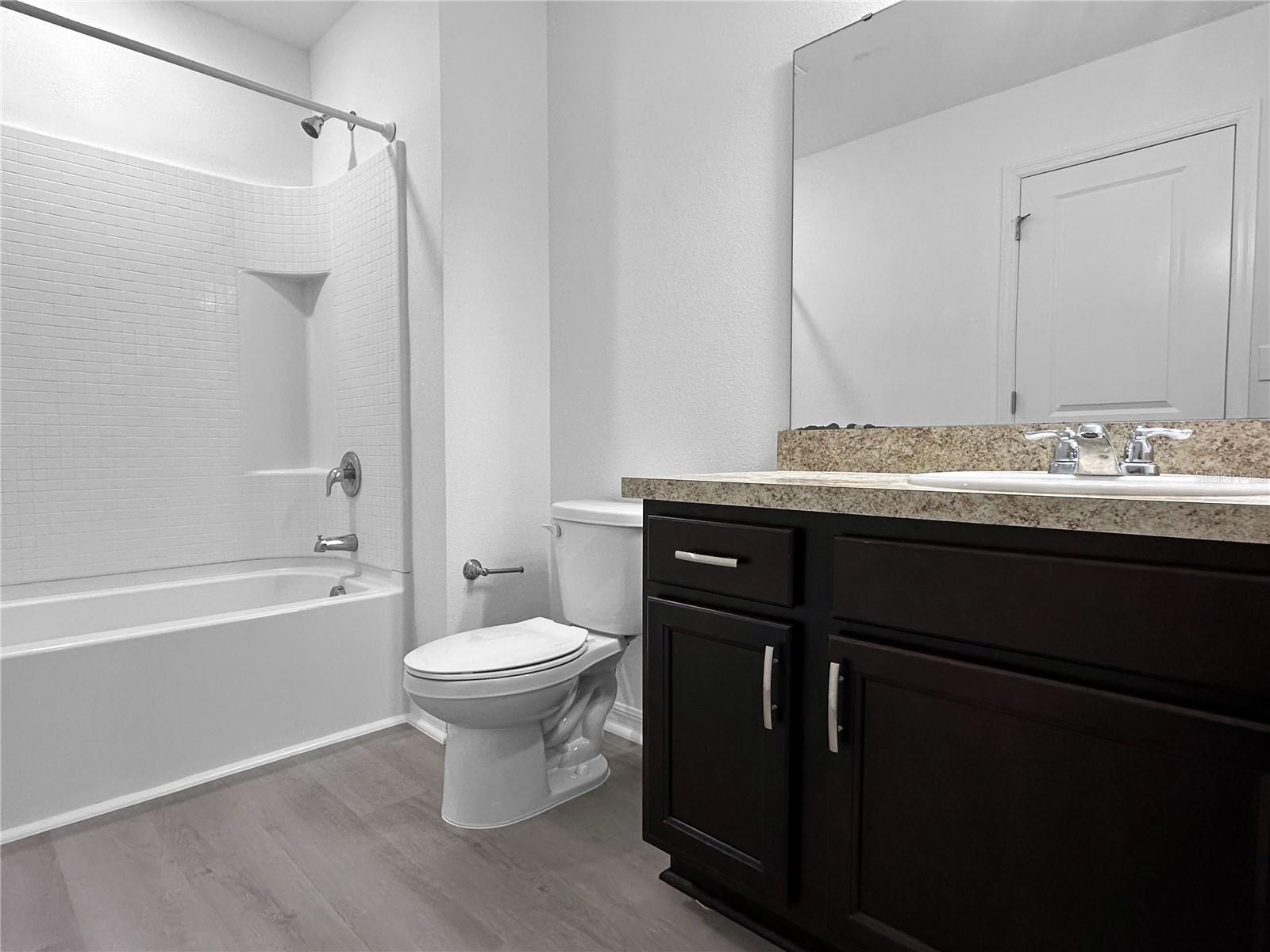 Image 14 of 27 For 959 Grandin Street