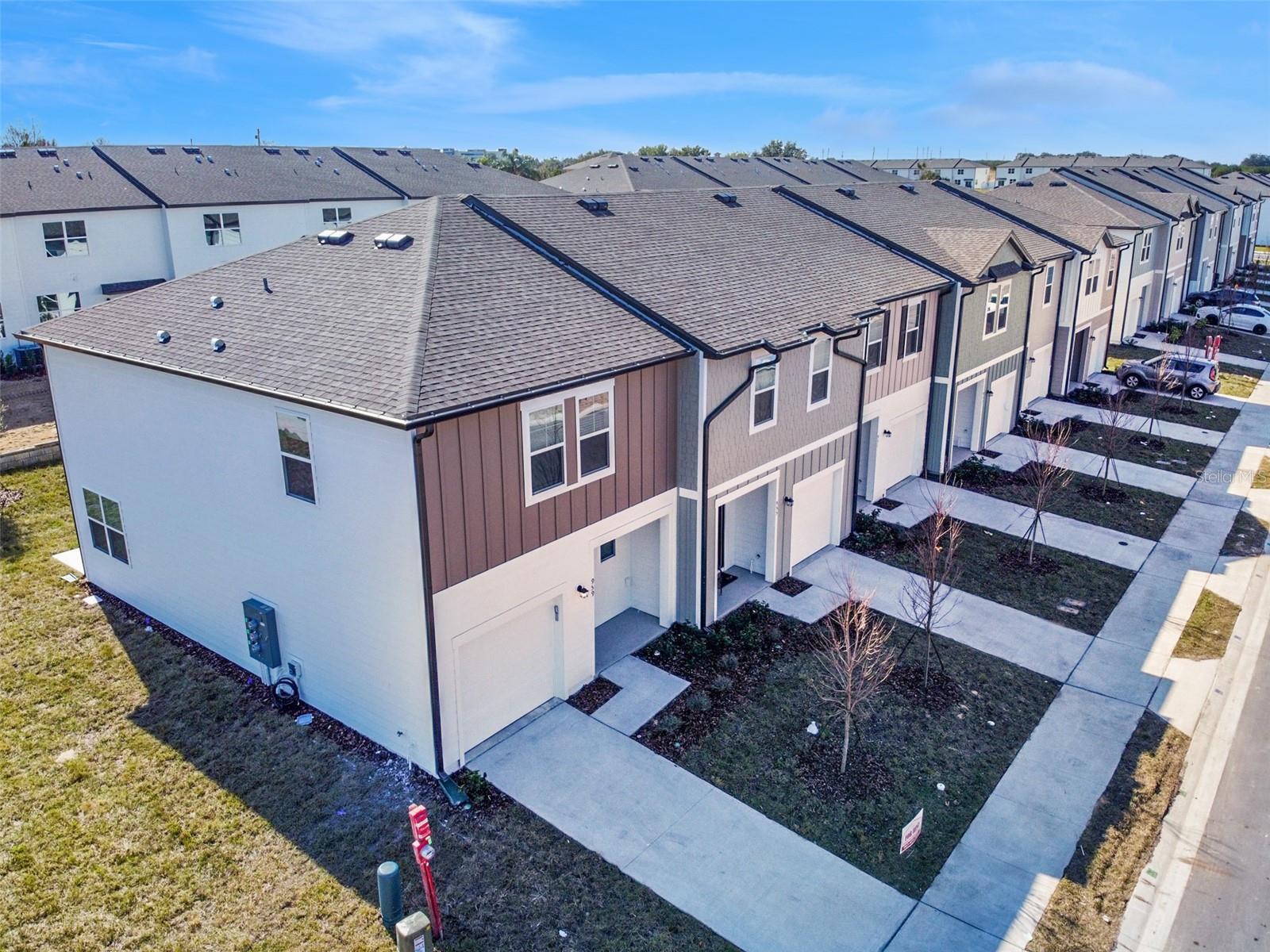 Image 2 of 27 For 959 Grandin Street