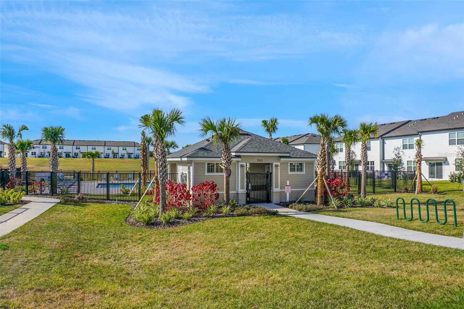 Image 26 of 27 For 959 Grandin Street