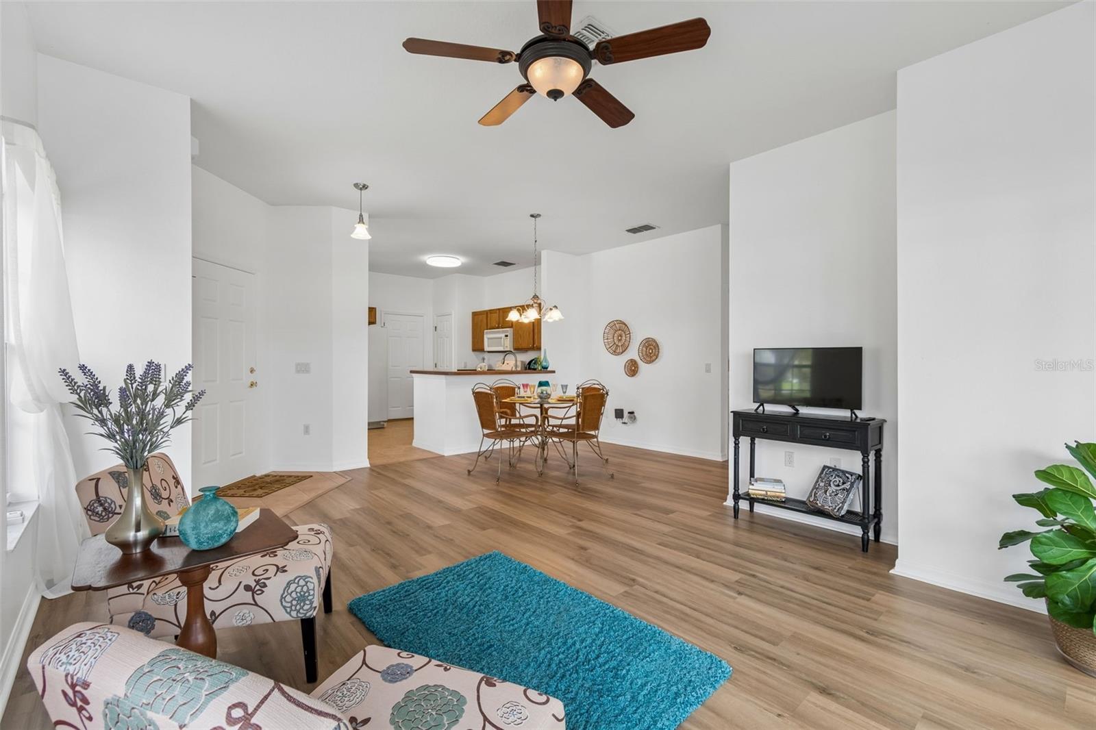 Image 11 of 82 For 524 Glendora Road