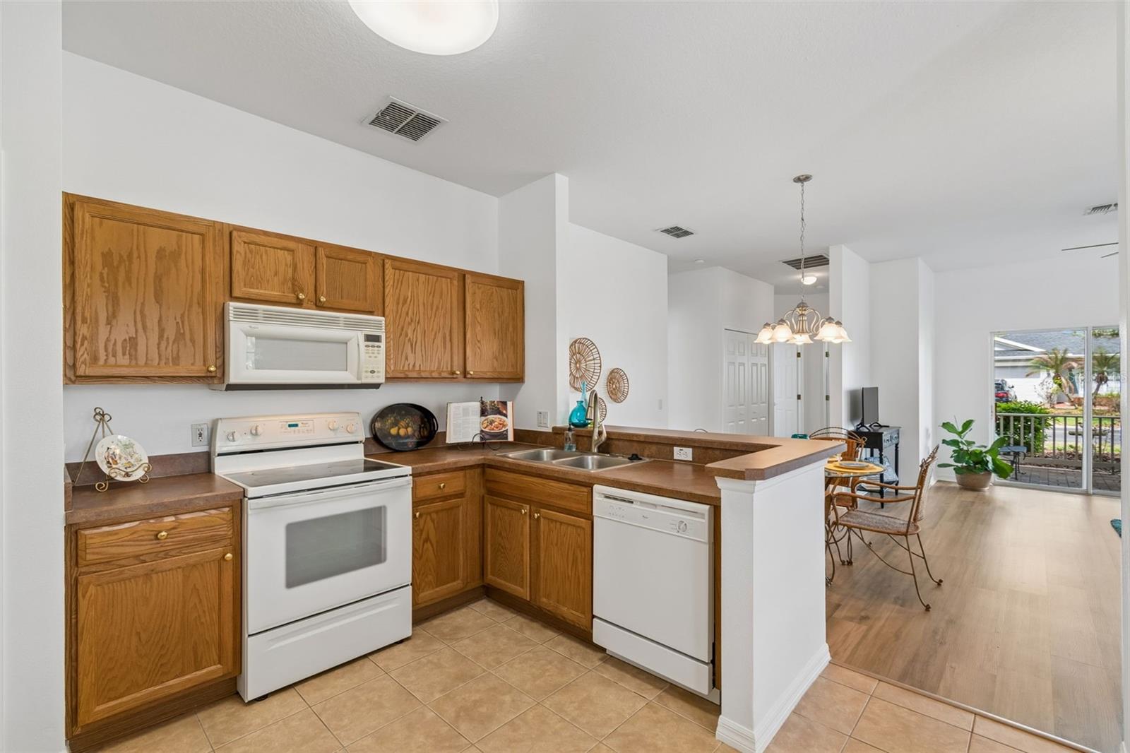 Image 19 of 82 For 524 Glendora Road