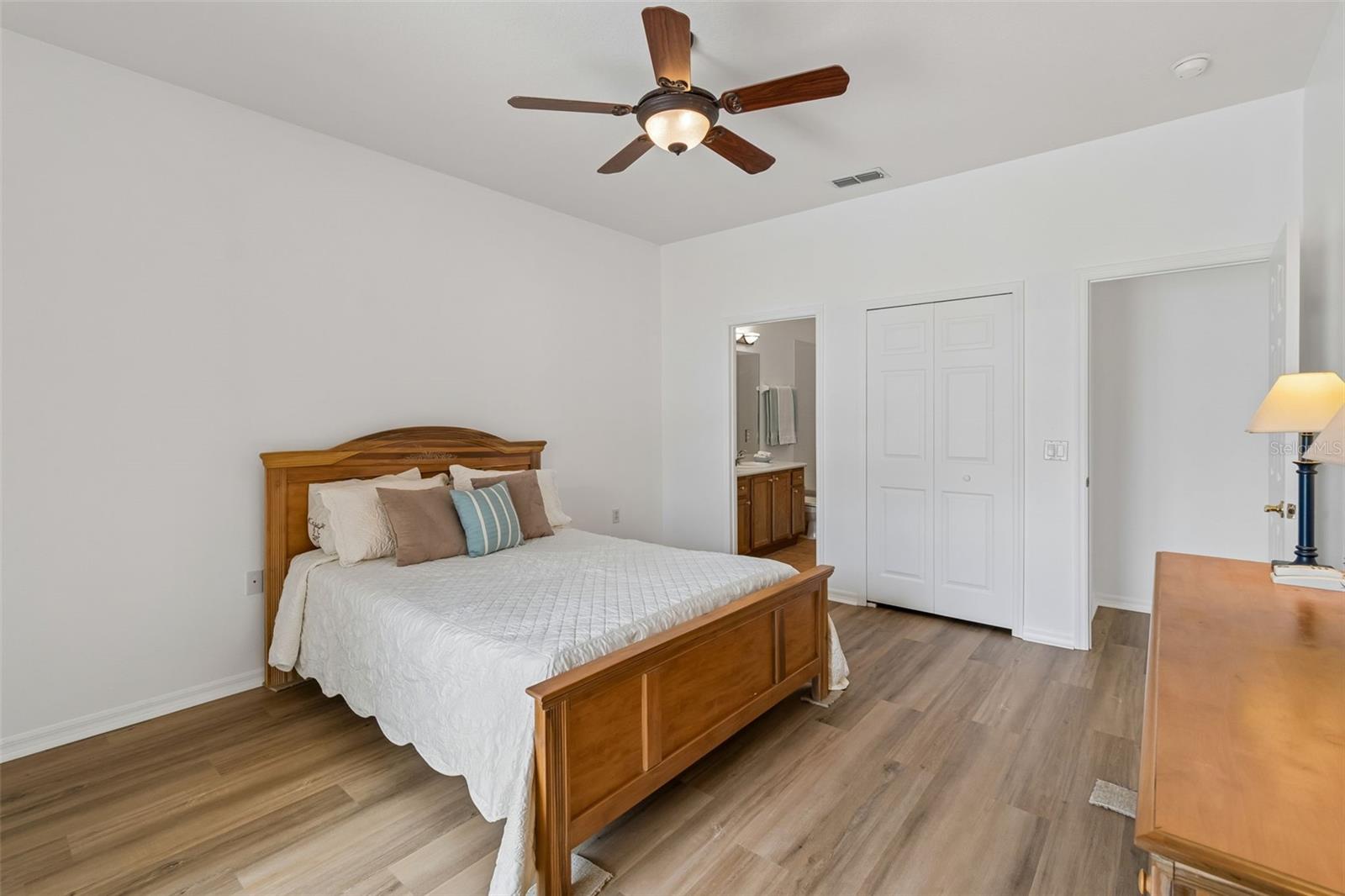 Image 31 of 82 For 524 Glendora Road