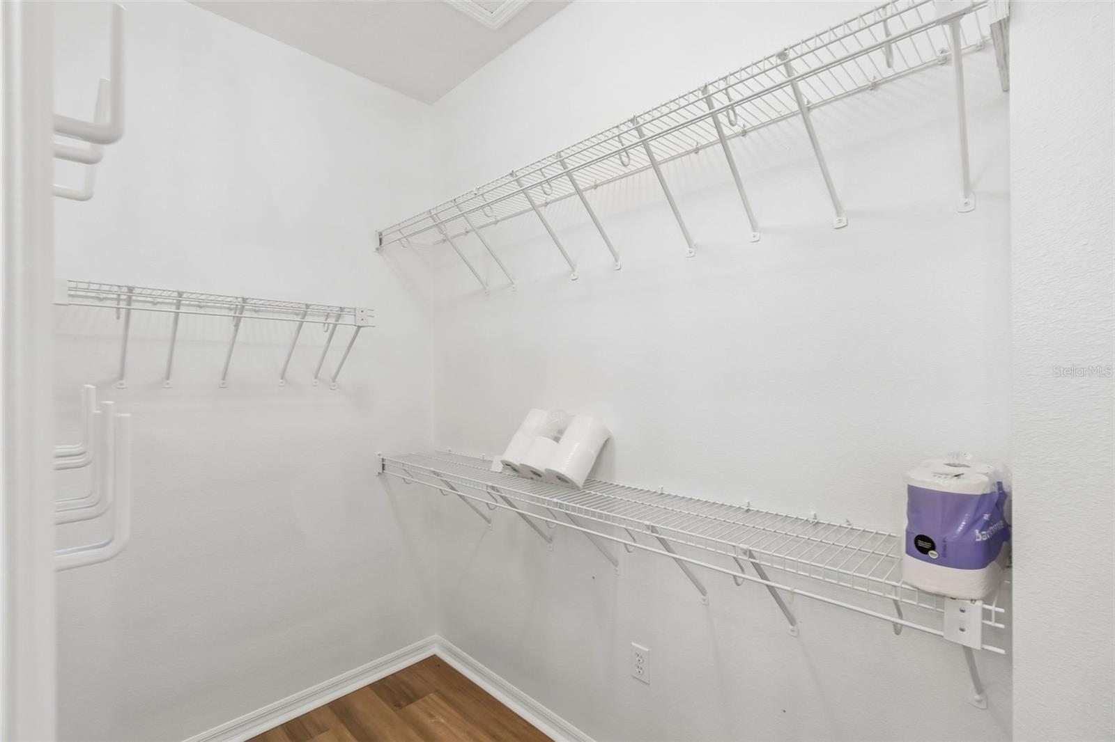 Image 35 of 82 For 524 Glendora Road