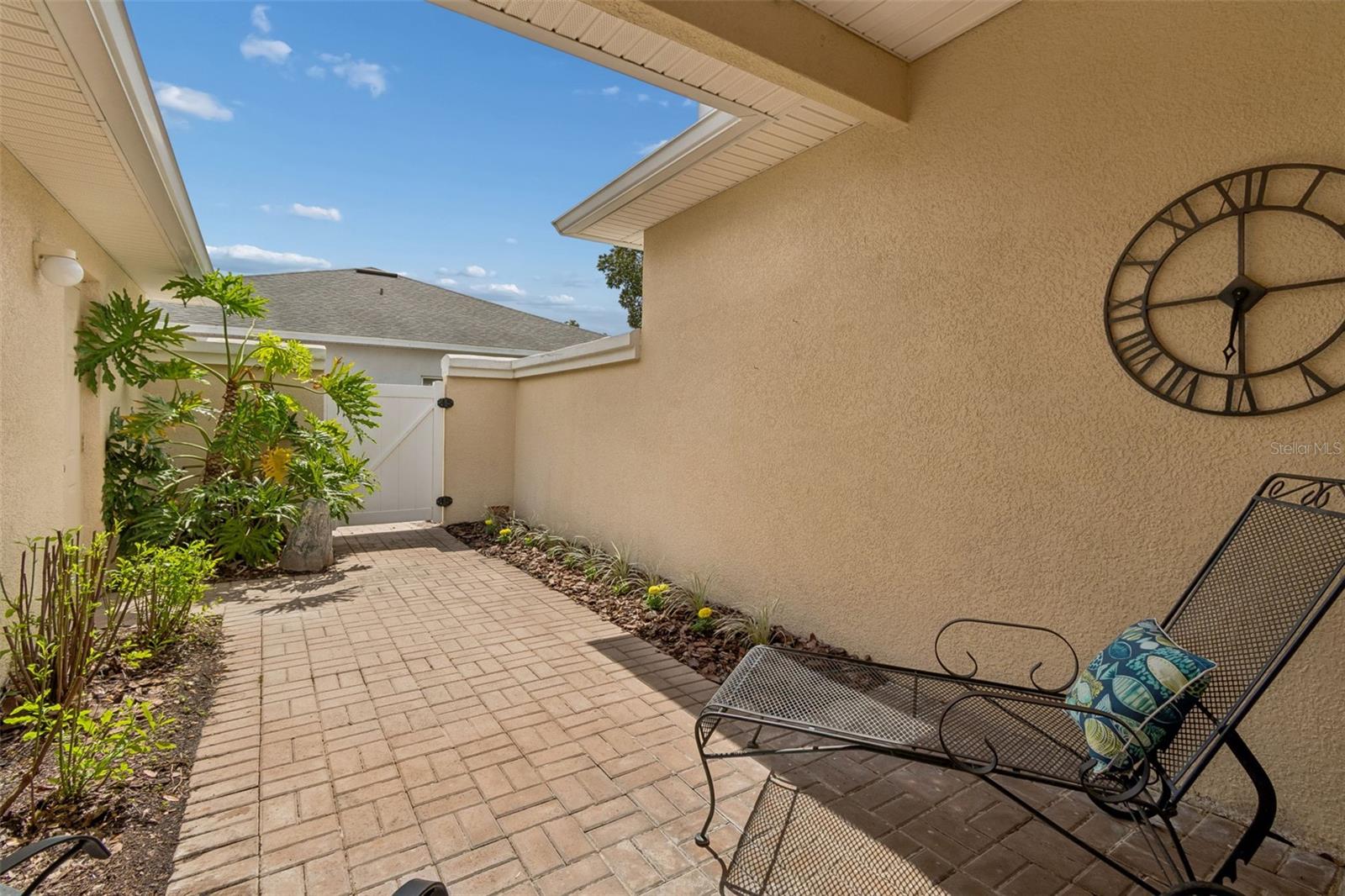 Image 37 of 82 For 524 Glendora Road