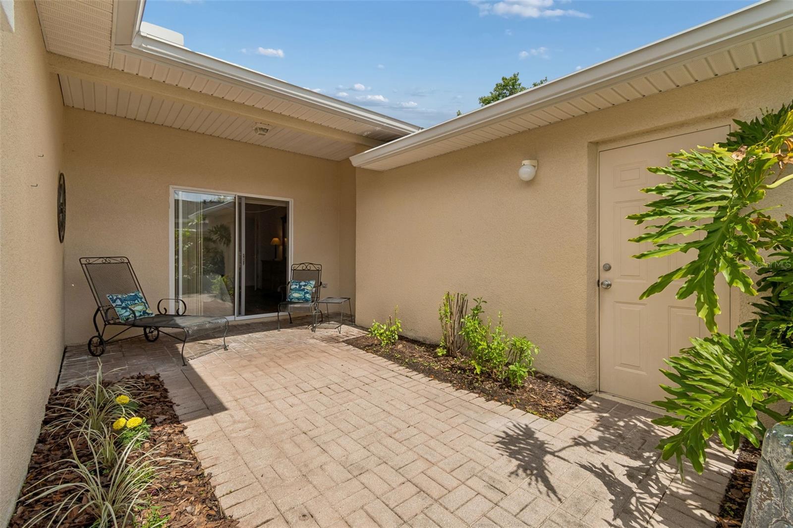 Image 40 of 82 For 524 Glendora Road