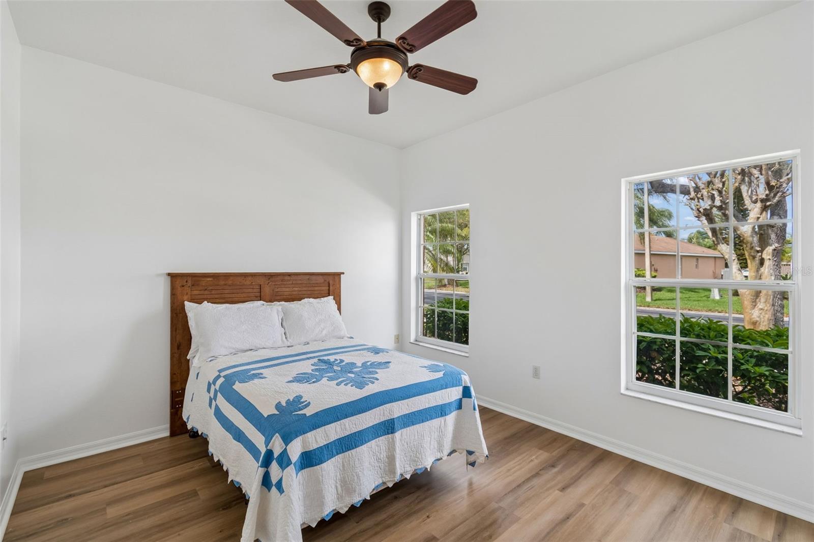 Image 41 of 82 For 524 Glendora Road