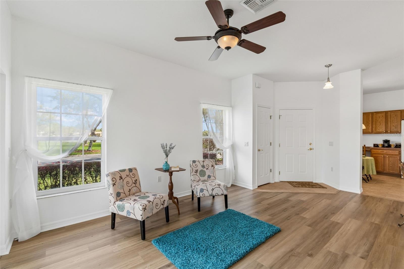 Image 8 of 82 For 524 Glendora Road