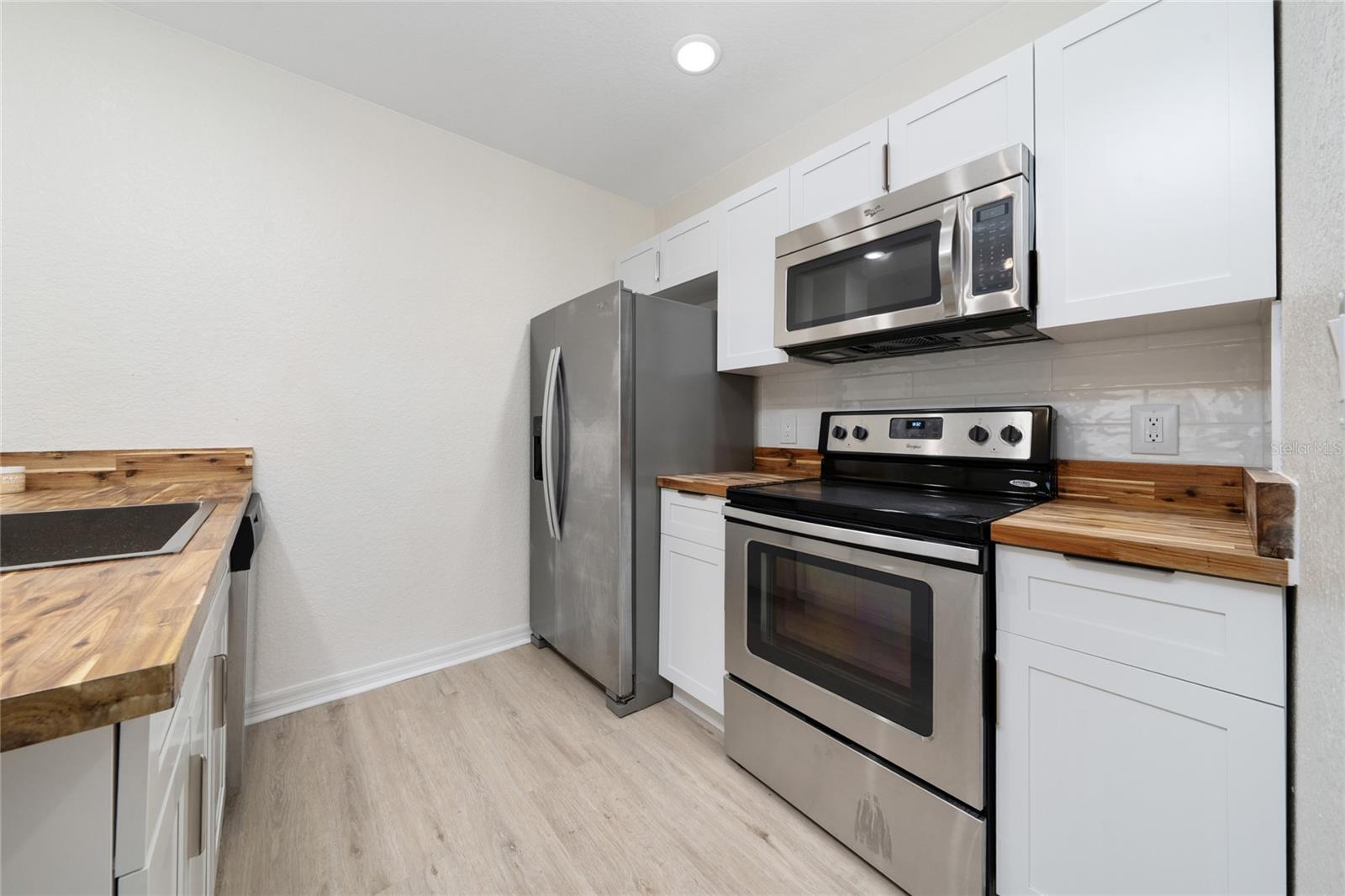 Image 16 of 29 For 2611 Gala Road N 106