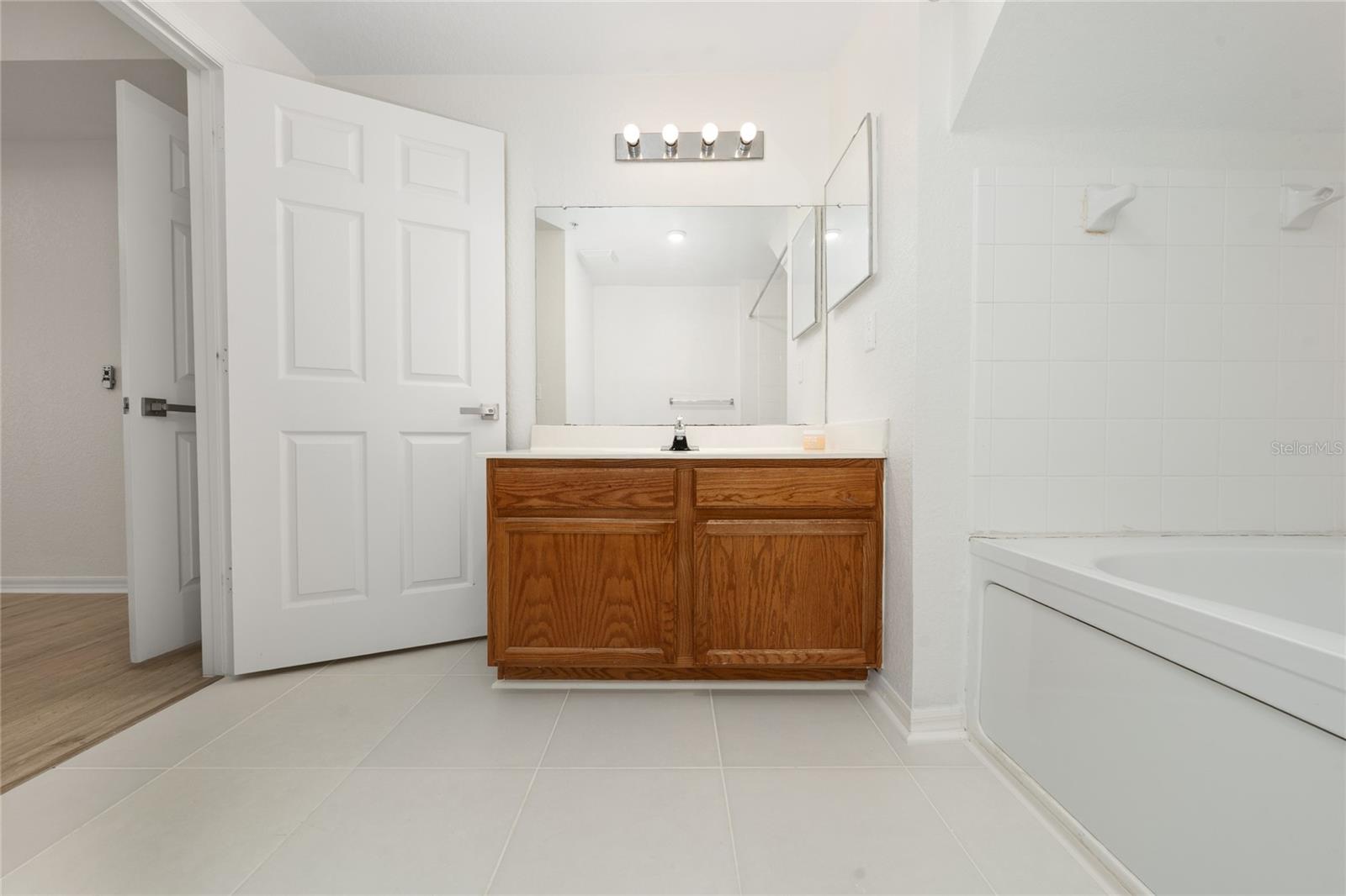 Image 21 of 29 For 2611 Gala Road N 106