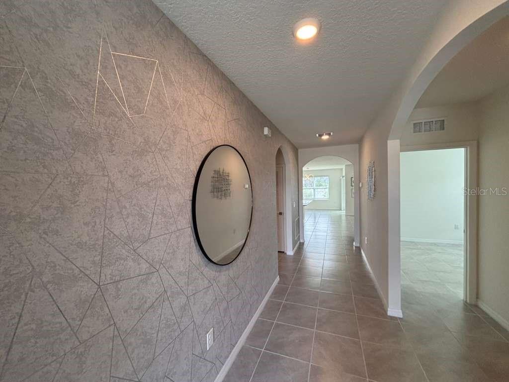 Image 5 of 38 For 1687 Bay Breeze Drive