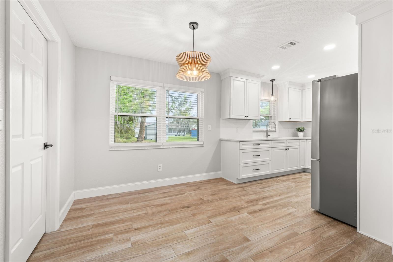 Image 10 of 53 For 2325 Lake Lizzie Court