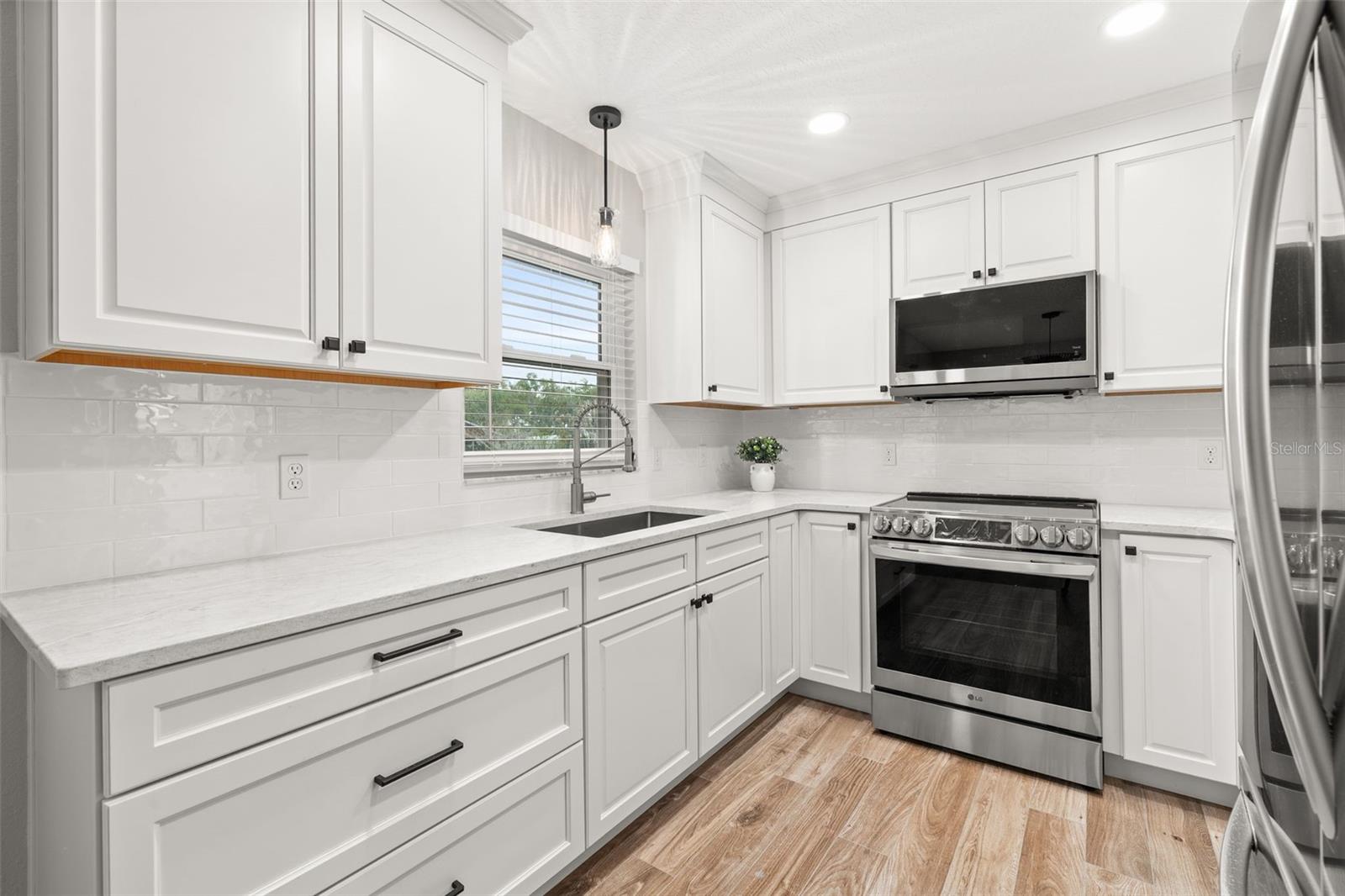 Image 12 of 53 For 2325 Lake Lizzie Court