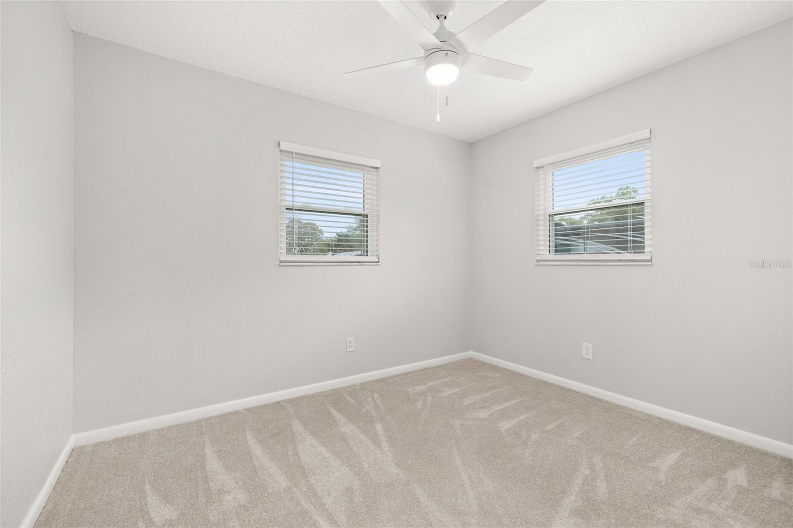 Image 20 of 53 For 2325 Lake Lizzie Court