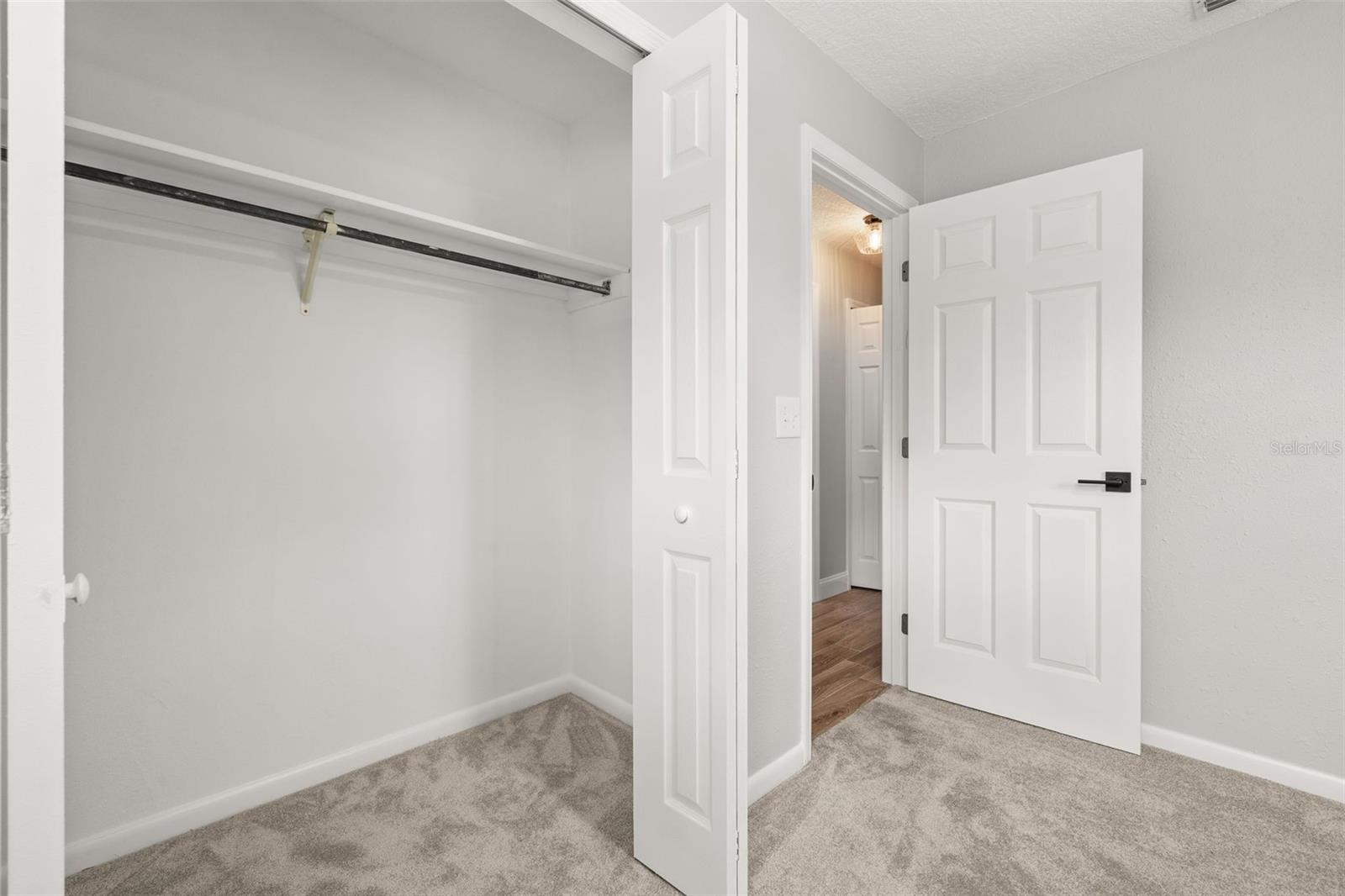 Image 22 of 53 For 2325 Lake Lizzie Court