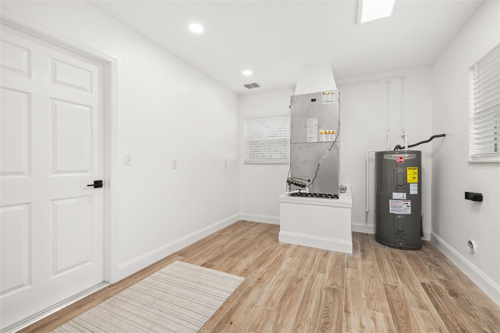 Image 24 of 53 For 2325 Lake Lizzie Court