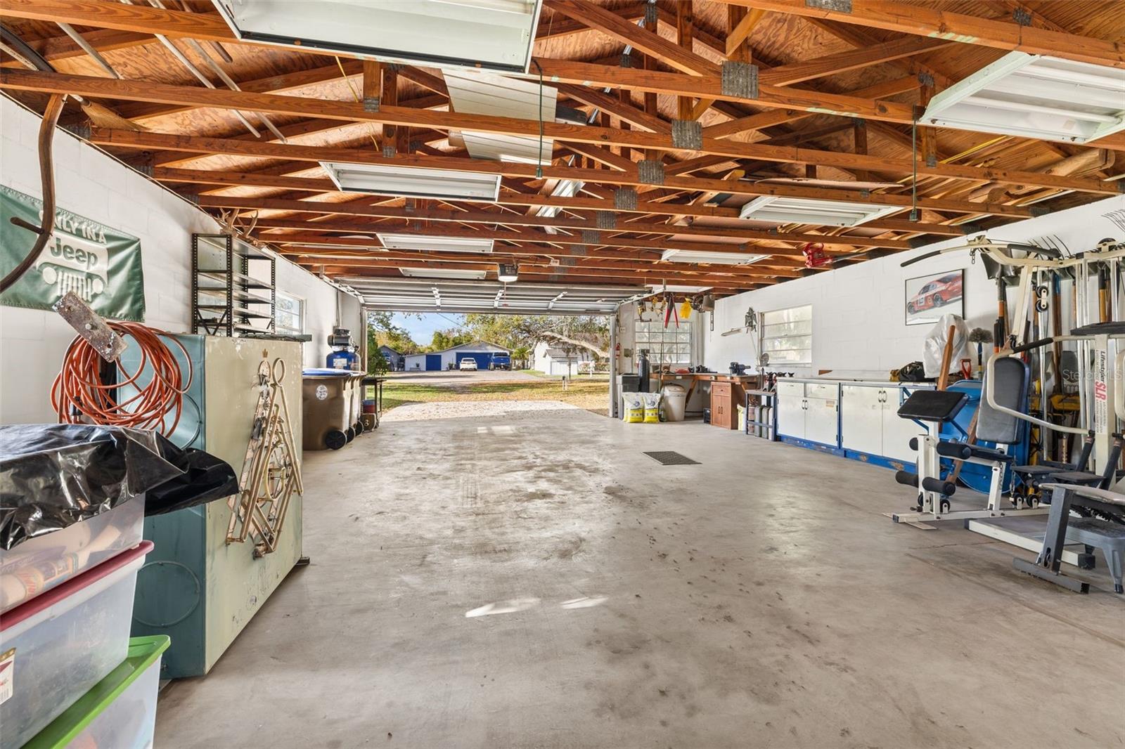 Image 27 of 53 For 2325 Lake Lizzie Court