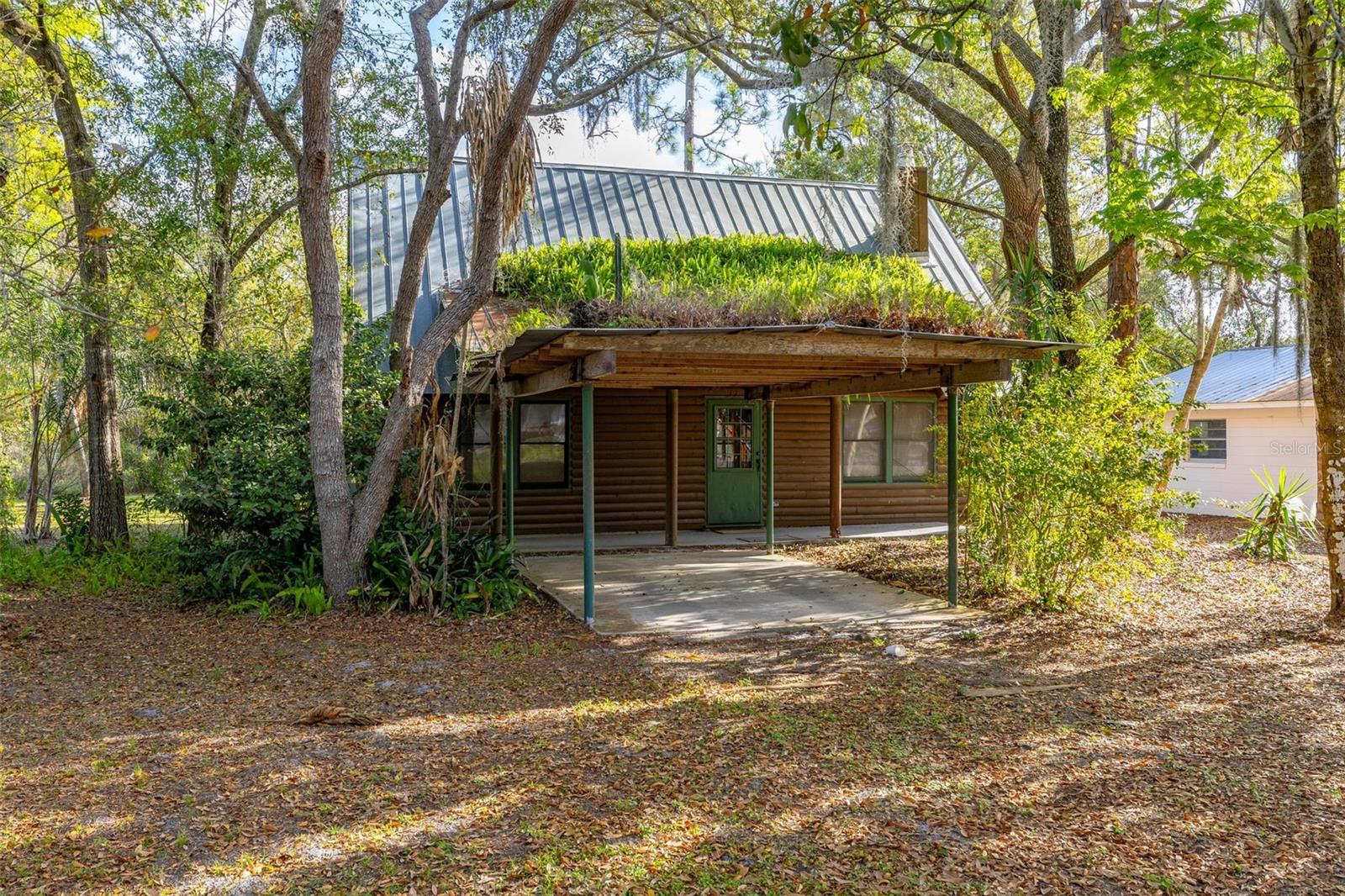 Image 28 of 53 For 2325 Lake Lizzie Court