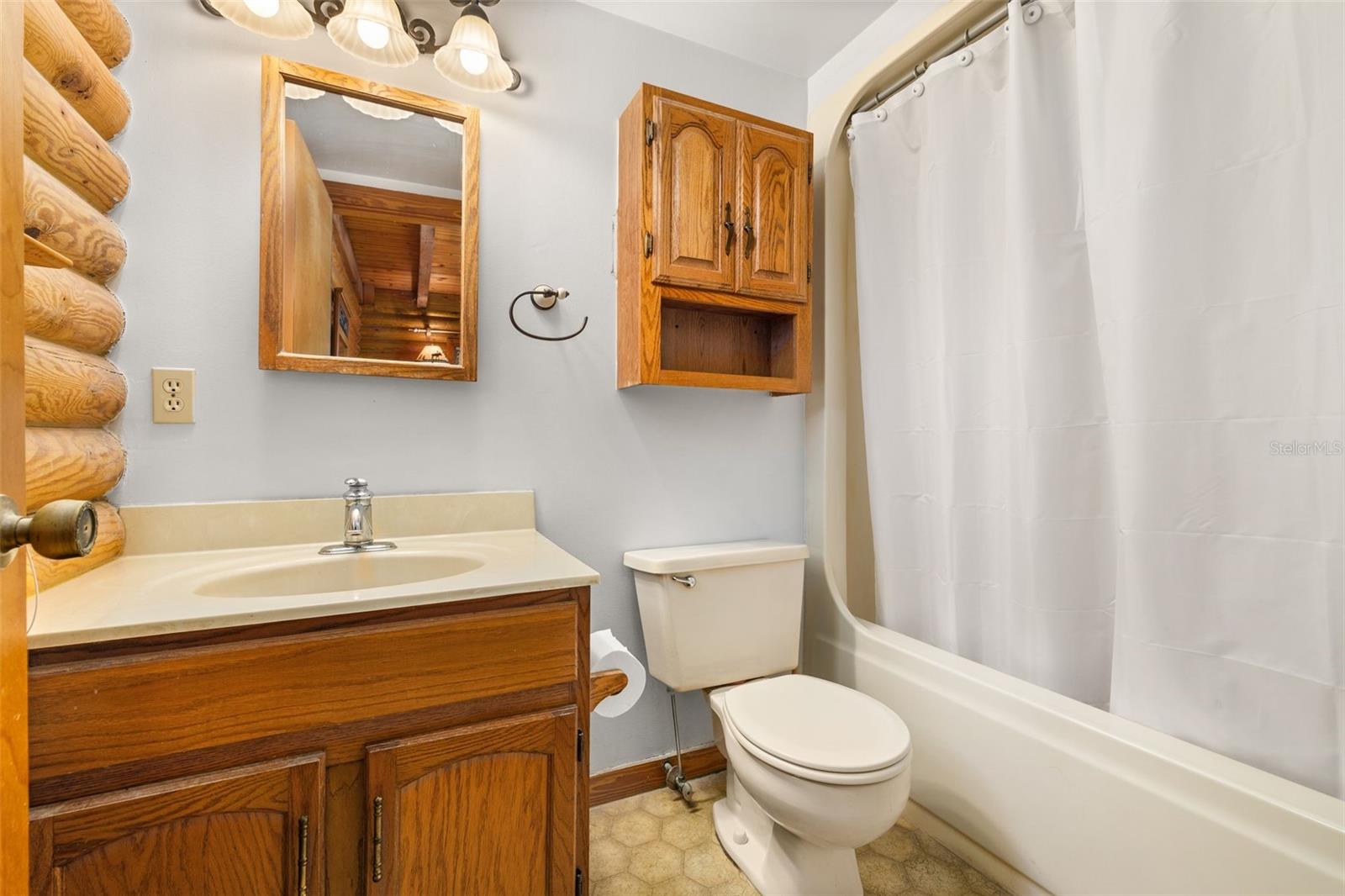 Image 42 of 53 For 2325 Lake Lizzie Court