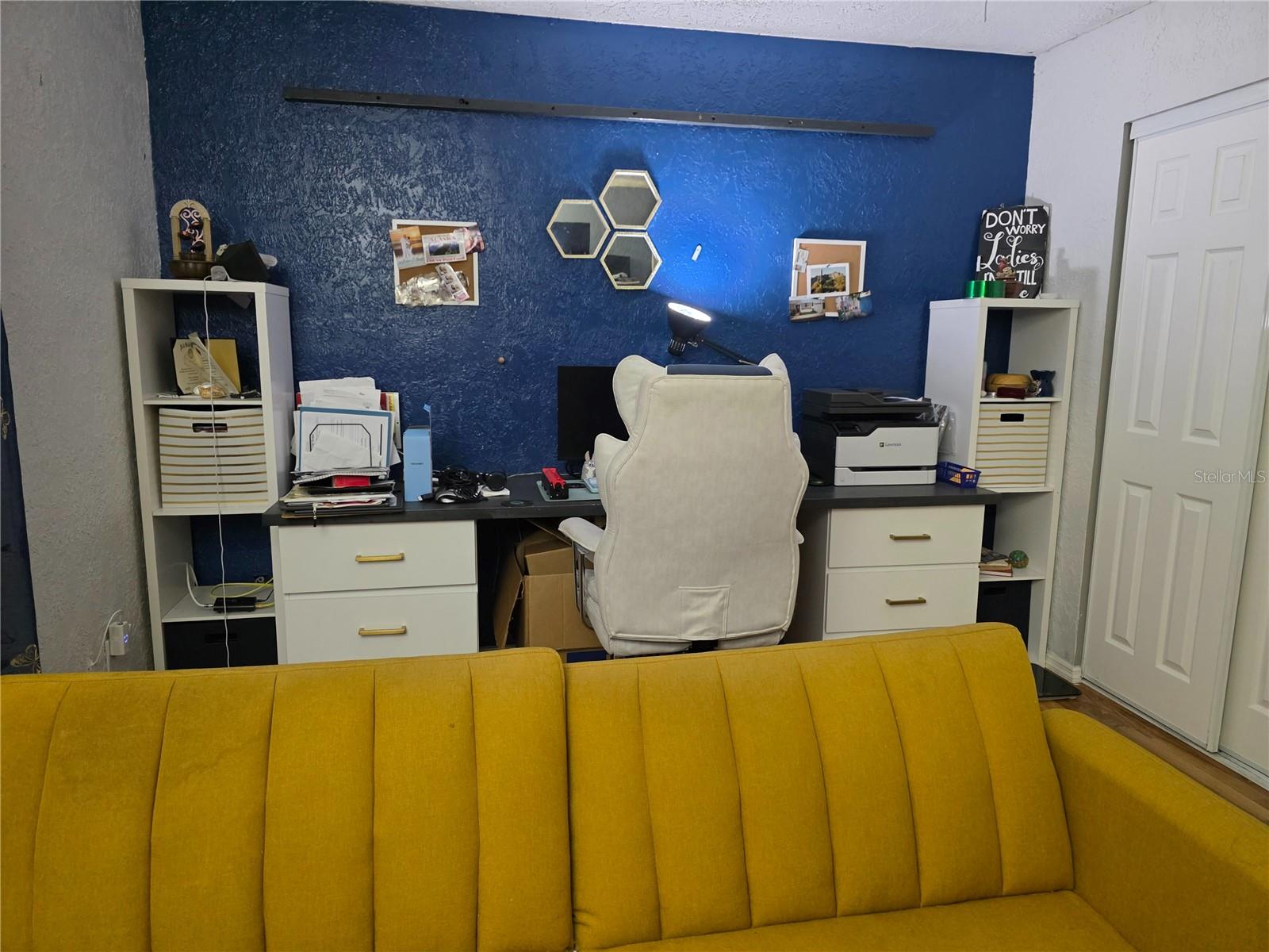 Image 21 of 27 For 525 Avenue A Ne