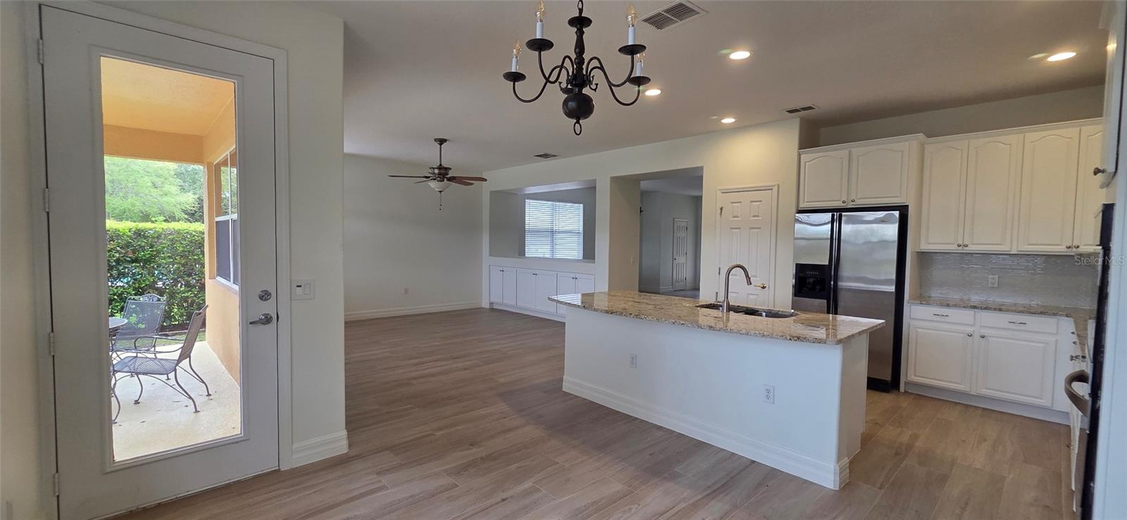 Listing photo id 9 for 9920 Chorlton Circle