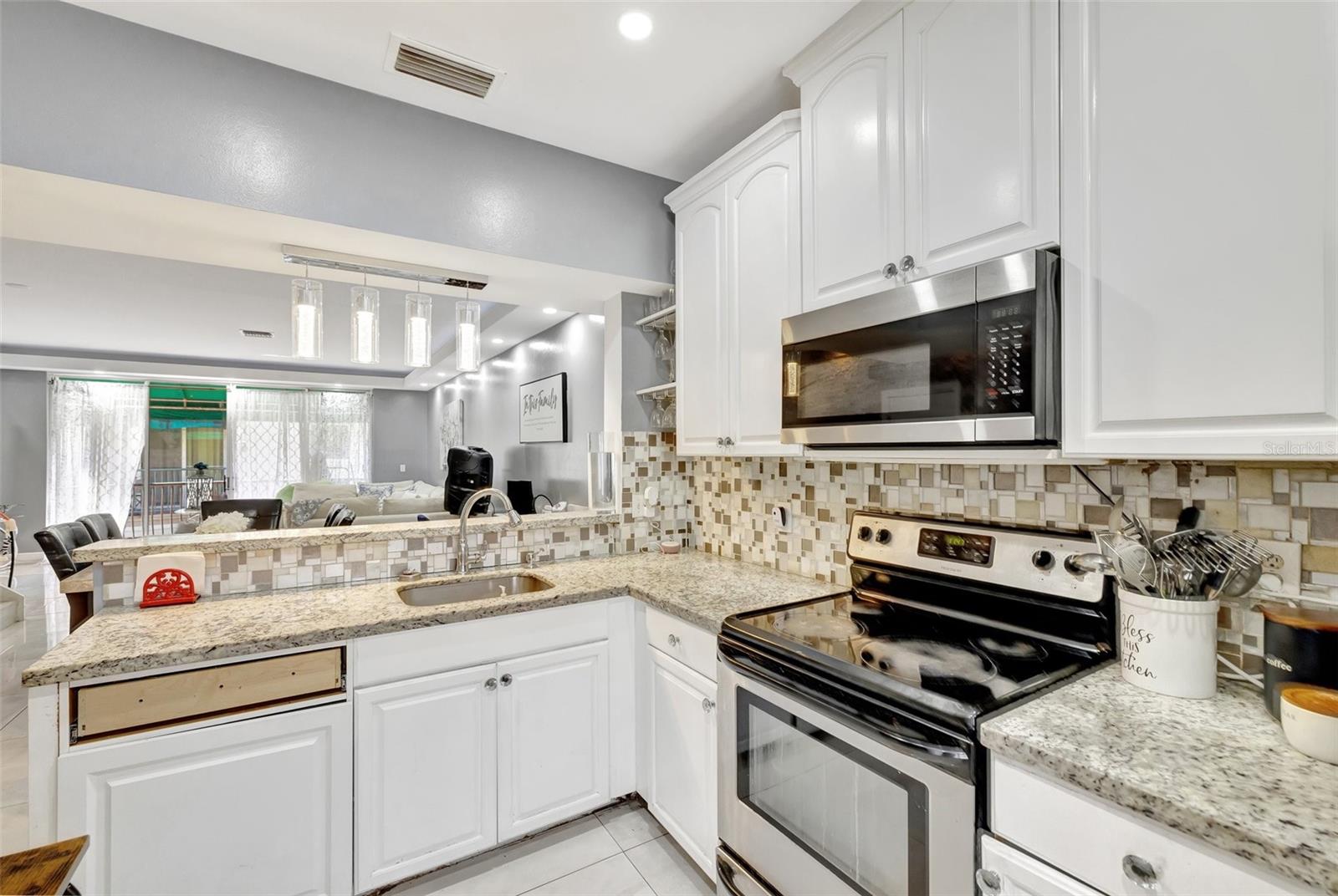 Image 8 of 58 For 12662 14th Street