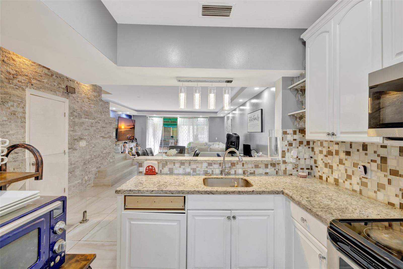 Image 9 of 58 For 12662 14th Street