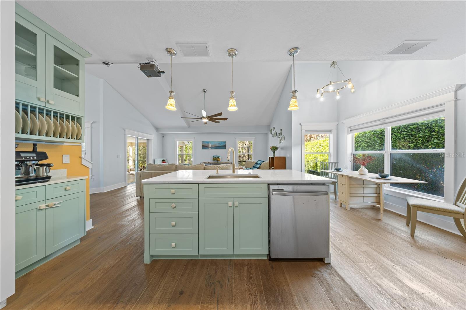 Image 24 of 71 For 3114 Heartleaf Place