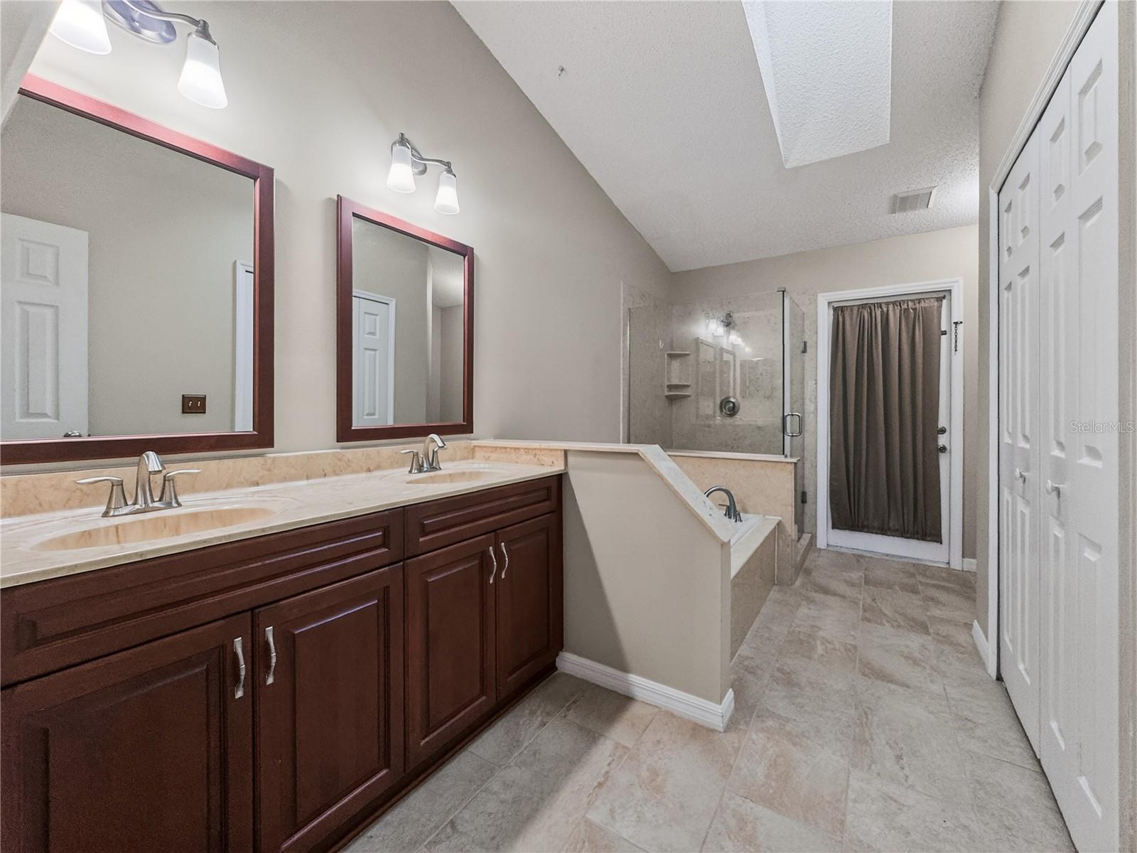 Image 29 of 48 For 5017 Mill Stream Road