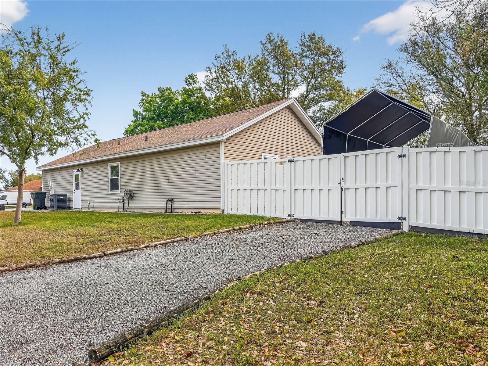 Image 42 of 48 For 5017 Mill Stream Road