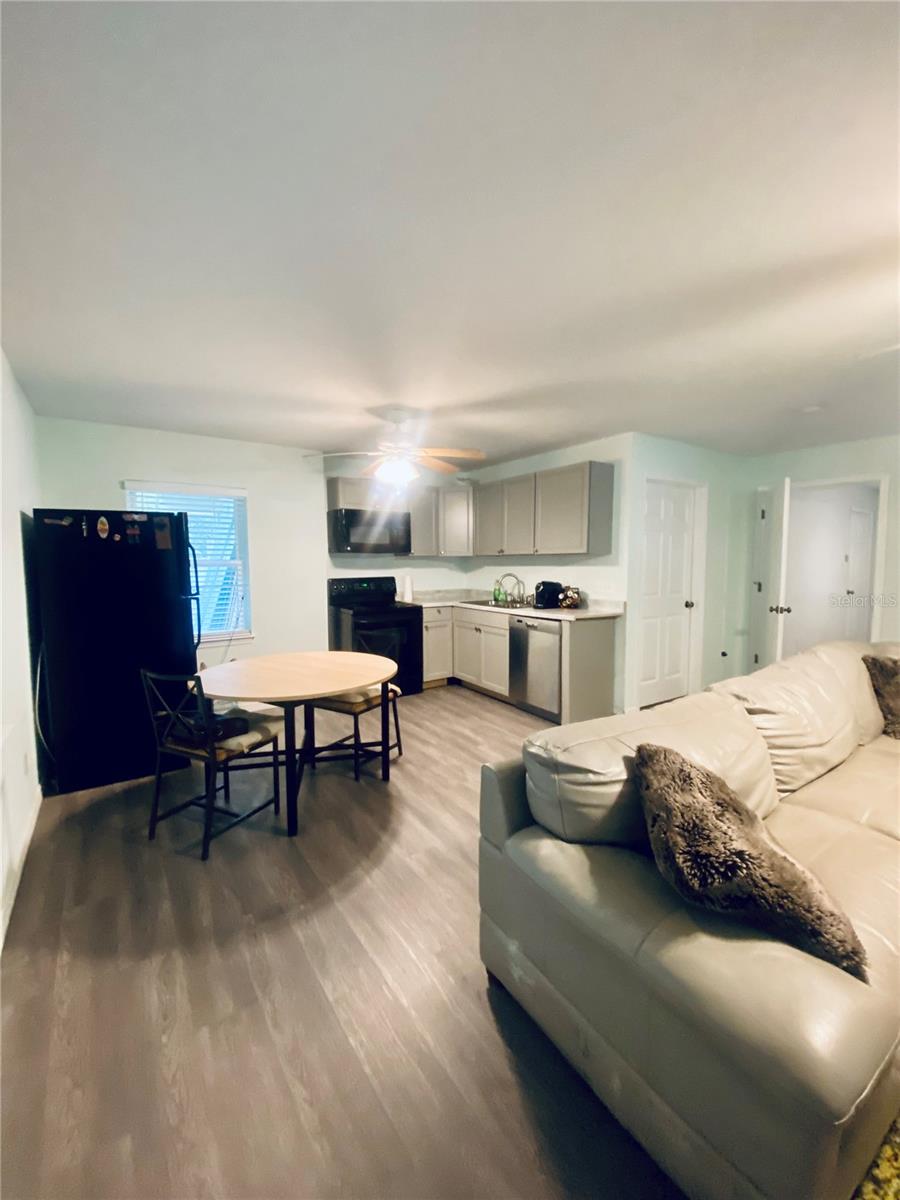 Image 29 of 31 For 2419 Wells Avenue