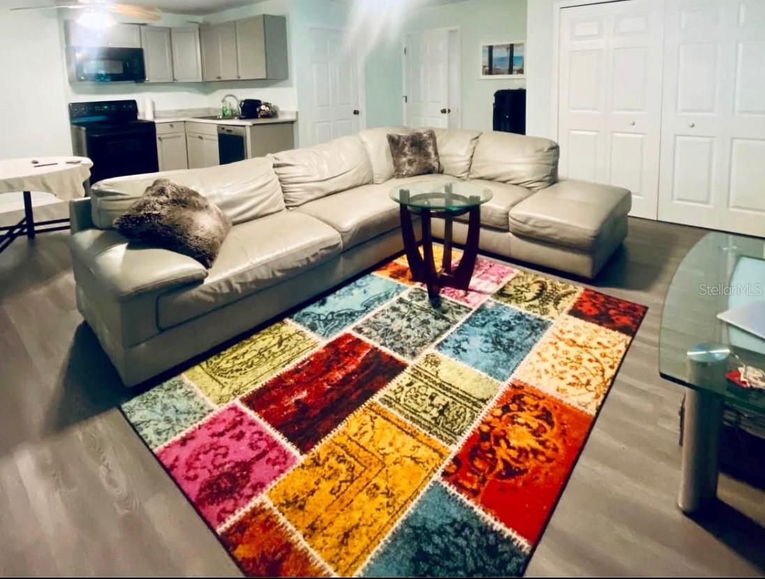 Image 5 of 31 For 2419 Wells Avenue