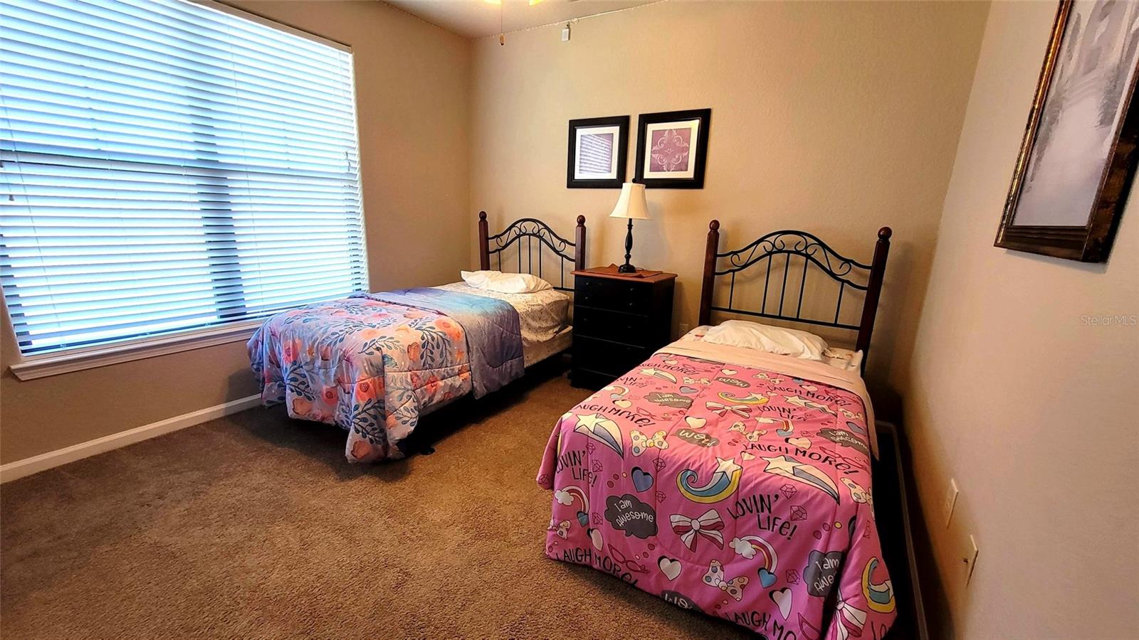 Image 22 of 41 For 914 Charo Parkway 123