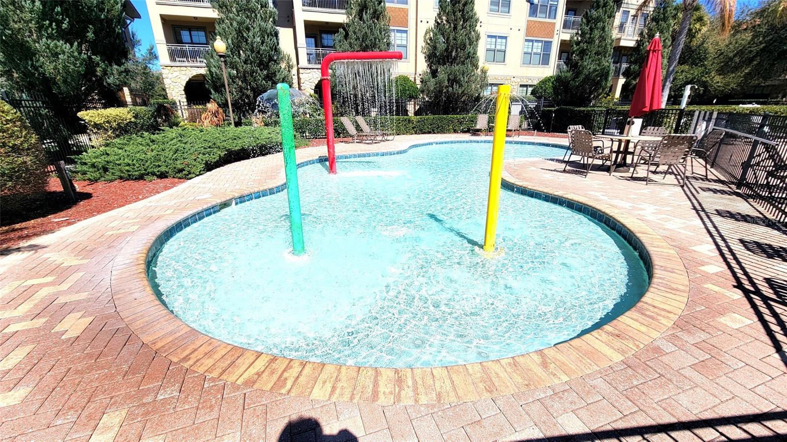 Image 35 of 41 For 914 Charo Parkway 123