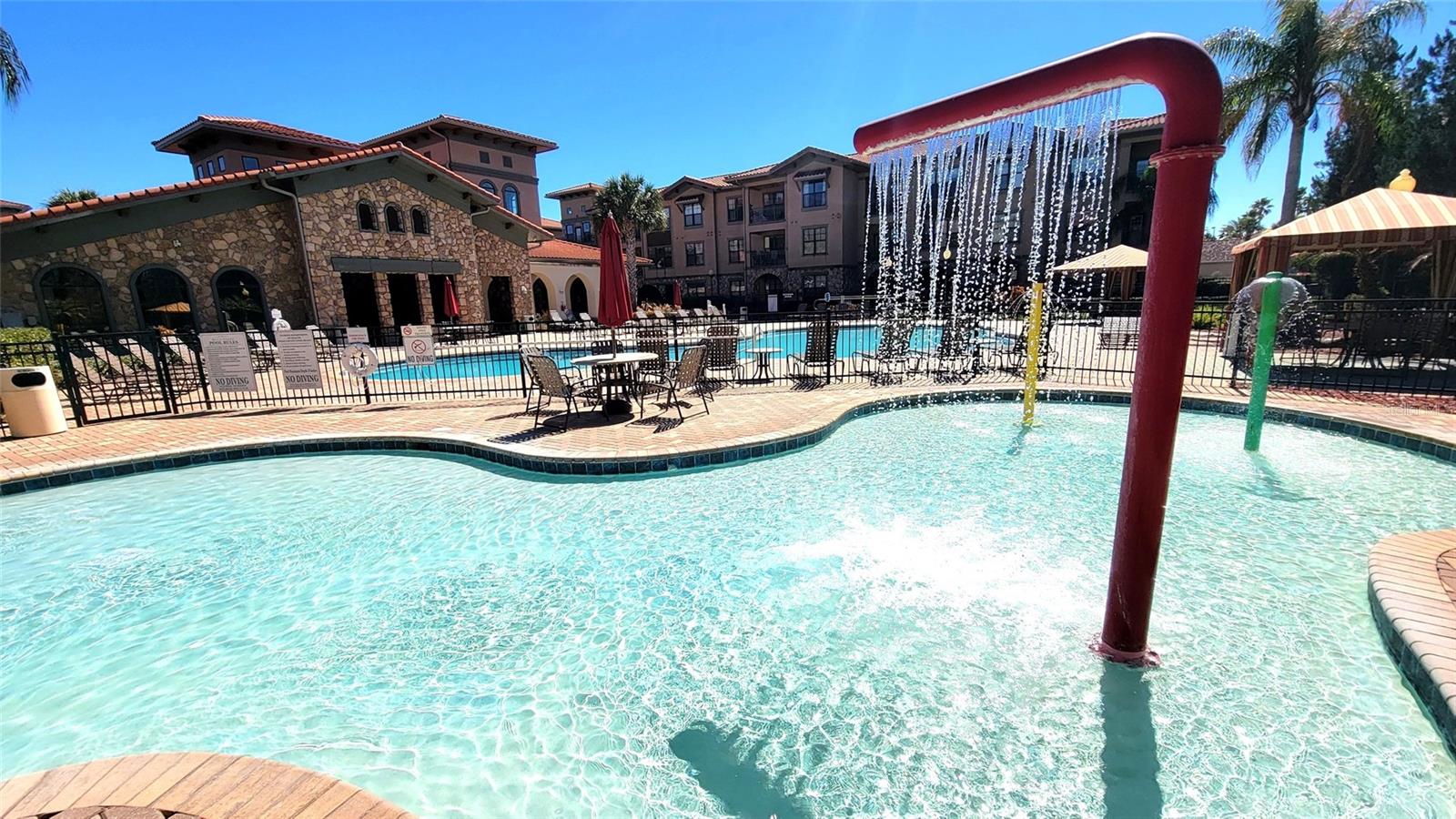 Image 37 of 41 For 914 Charo Parkway 123