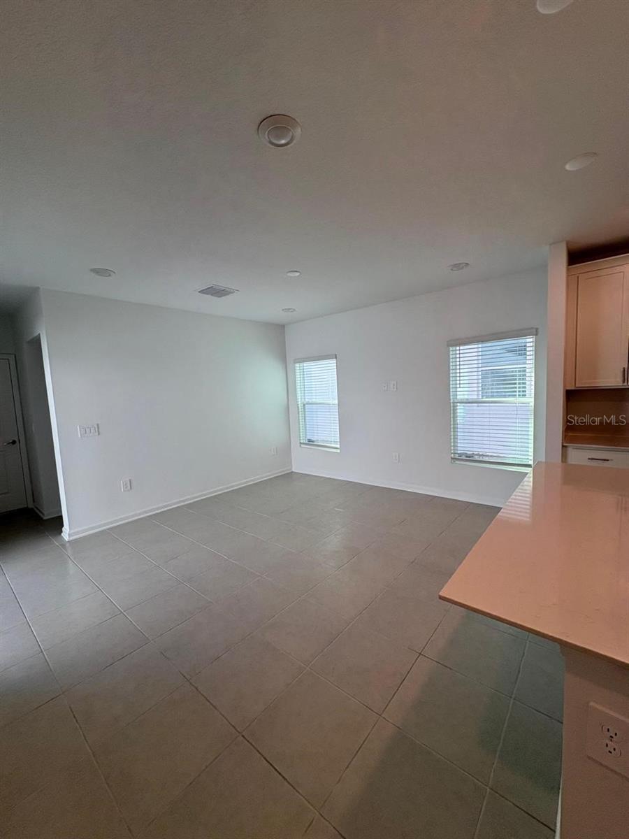 Image 3 of 13 For 6032 Zen Way