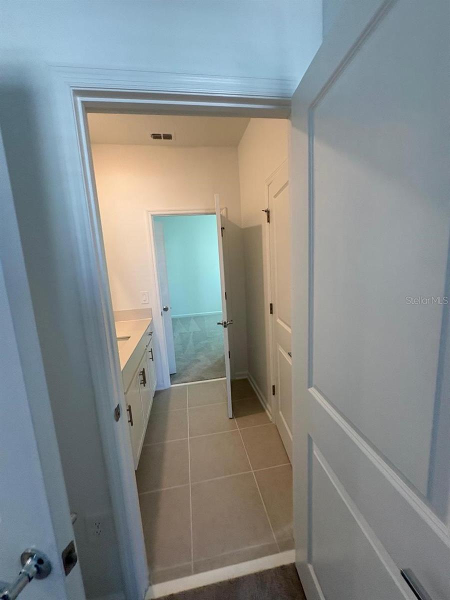 Image 4 of 13 For 6032 Zen Way