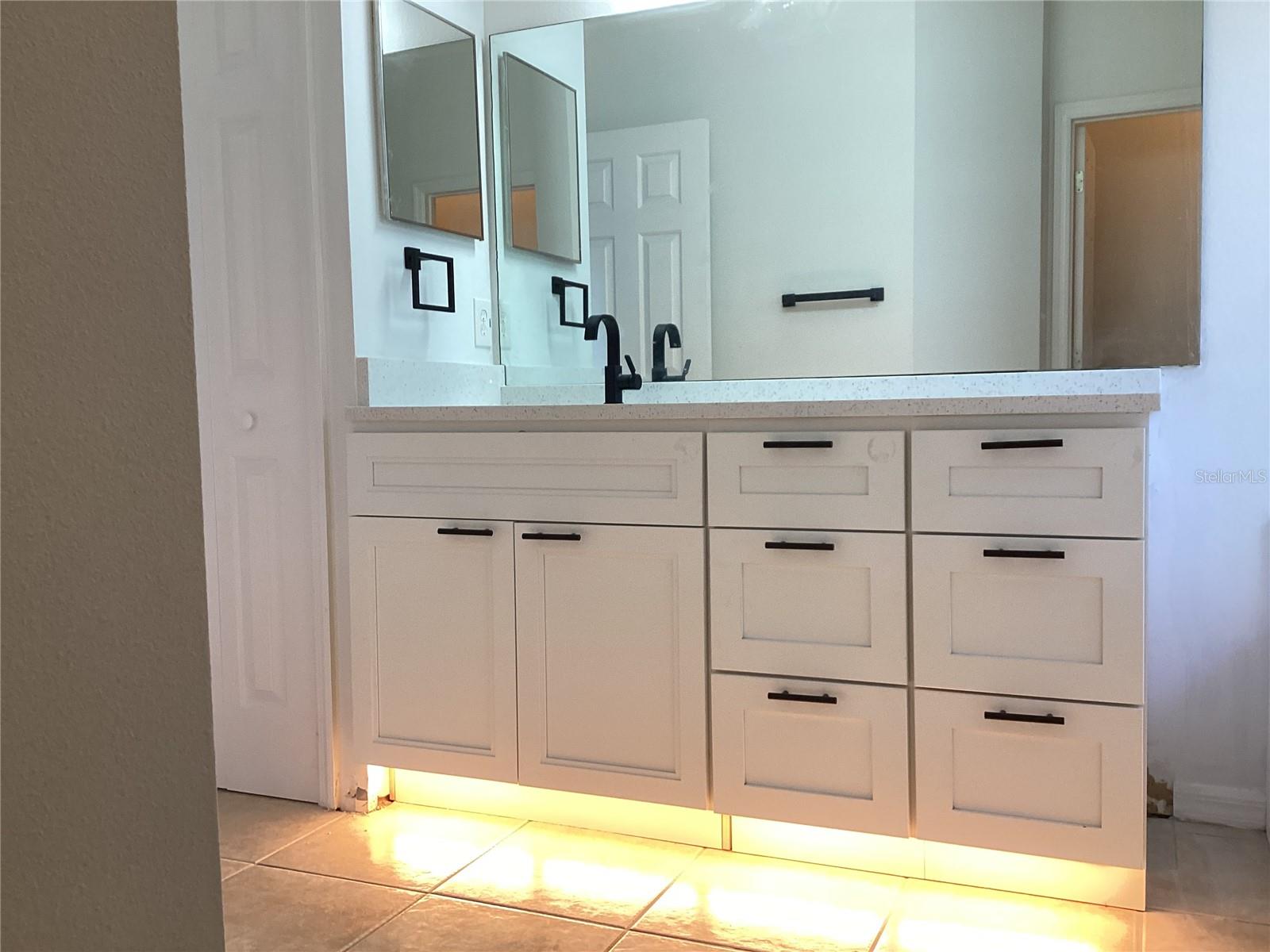 Image 15 of 39 For 1158 Dekleva Drive