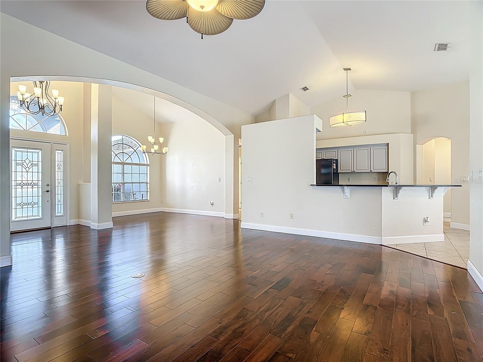 Image 12 of 41 For 3189 Bayview Lane