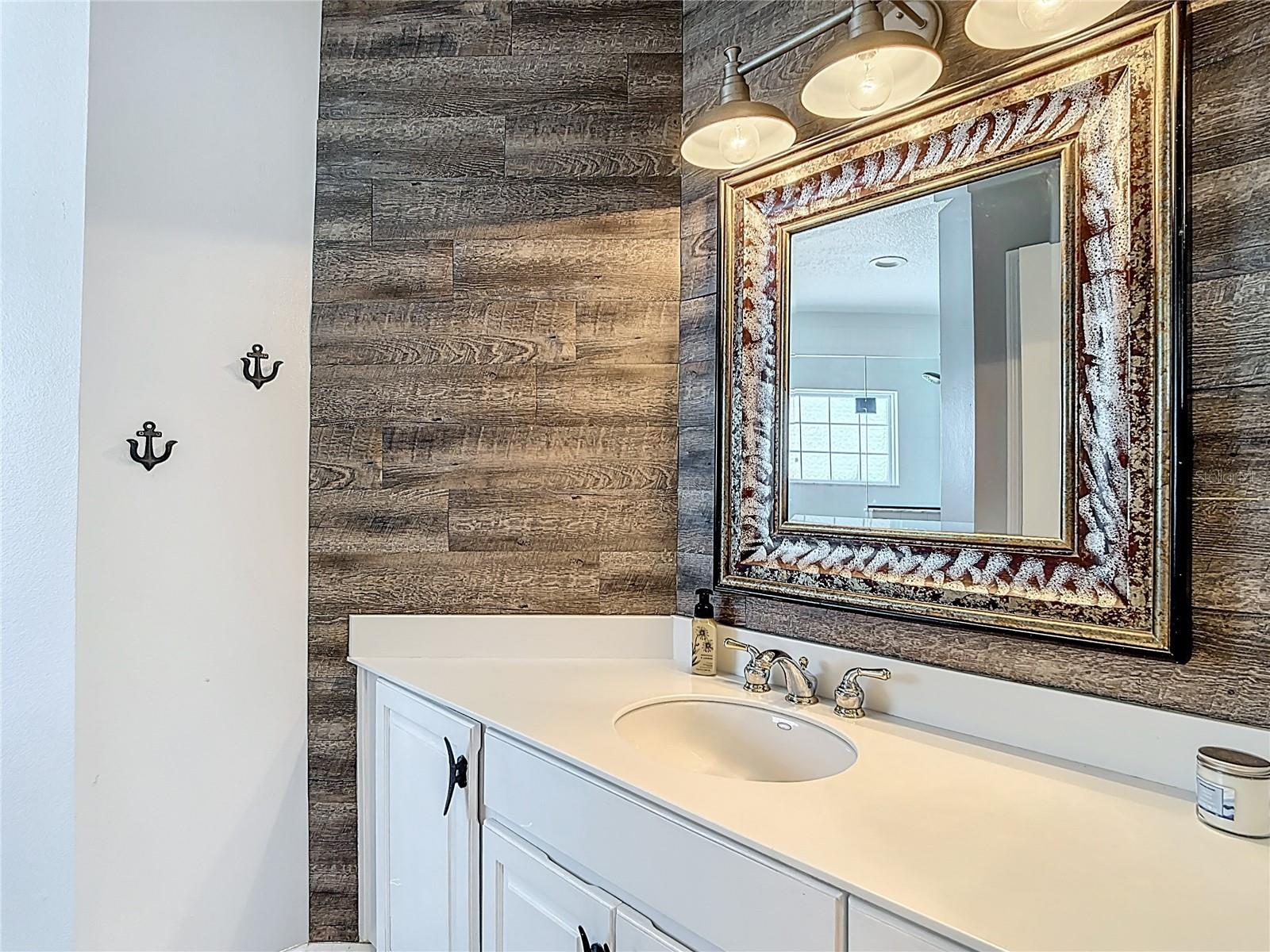 Image 25 of 41 For 3189 Bayview Lane