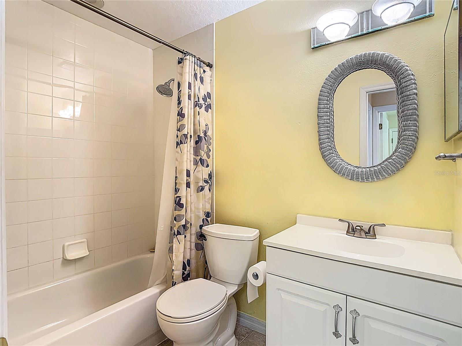 Image 30 of 41 For 3189 Bayview Lane