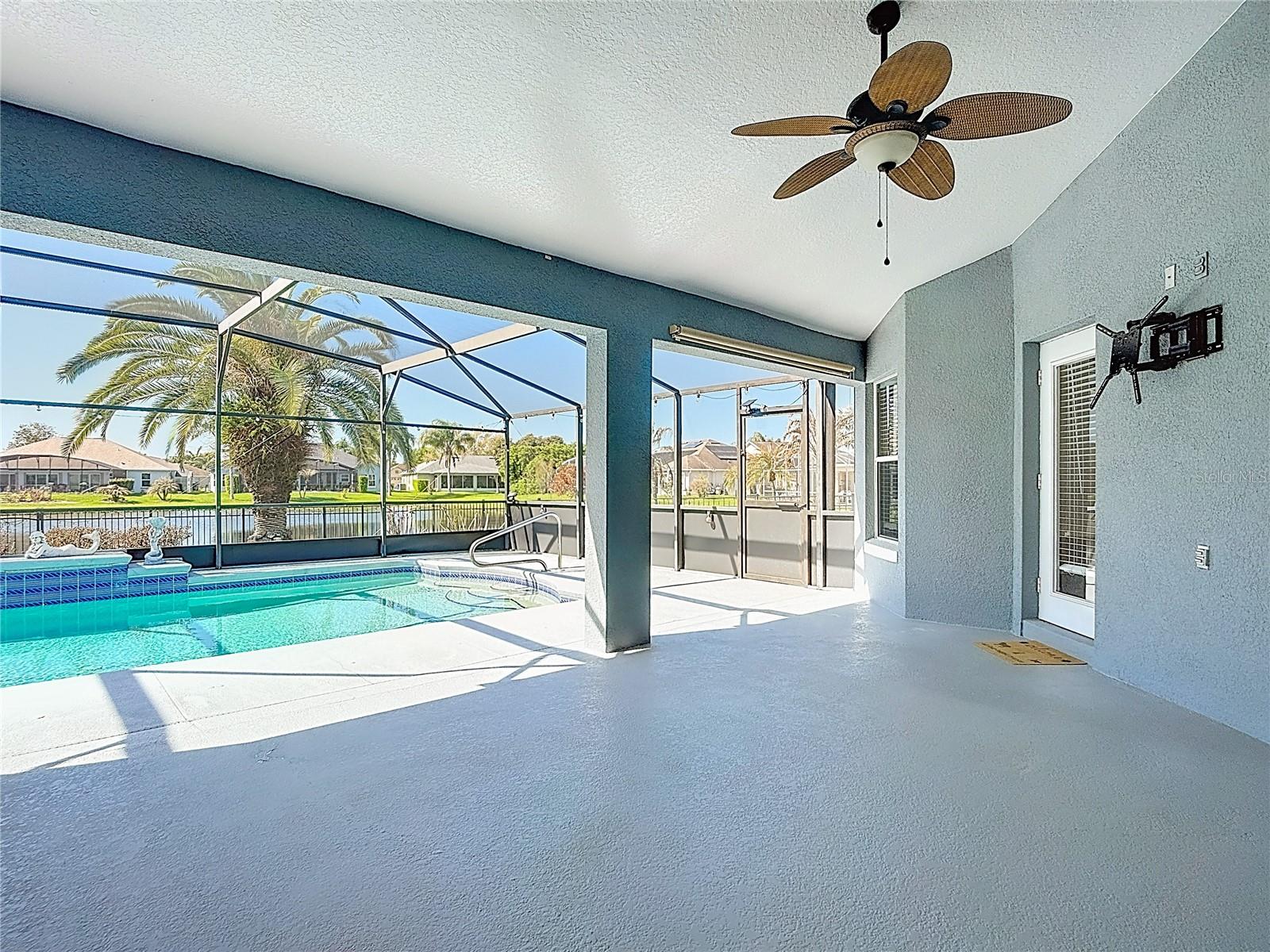 Image 34 of 41 For 3189 Bayview Lane