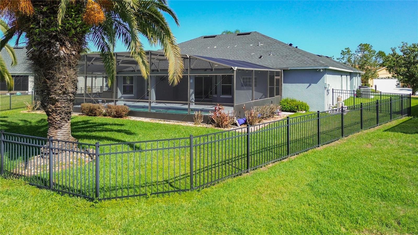 Image 35 of 41 For 3189 Bayview Lane