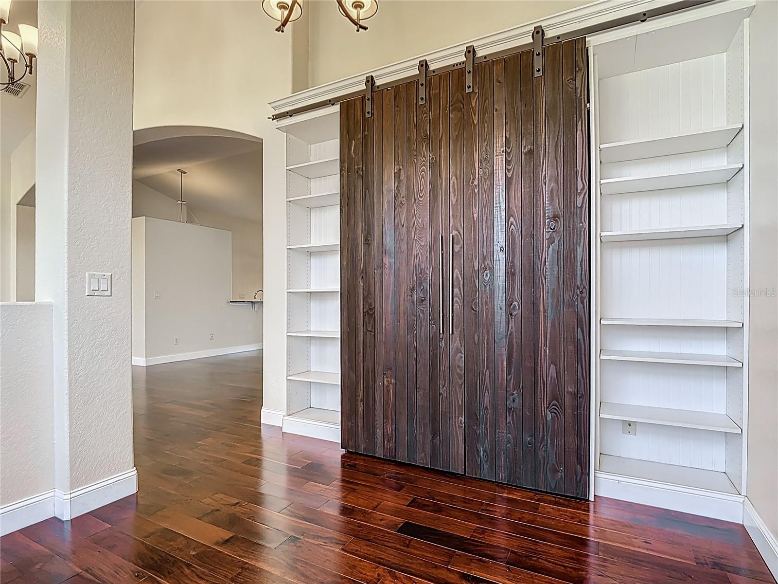 Image 8 of 41 For 3189 Bayview Lane