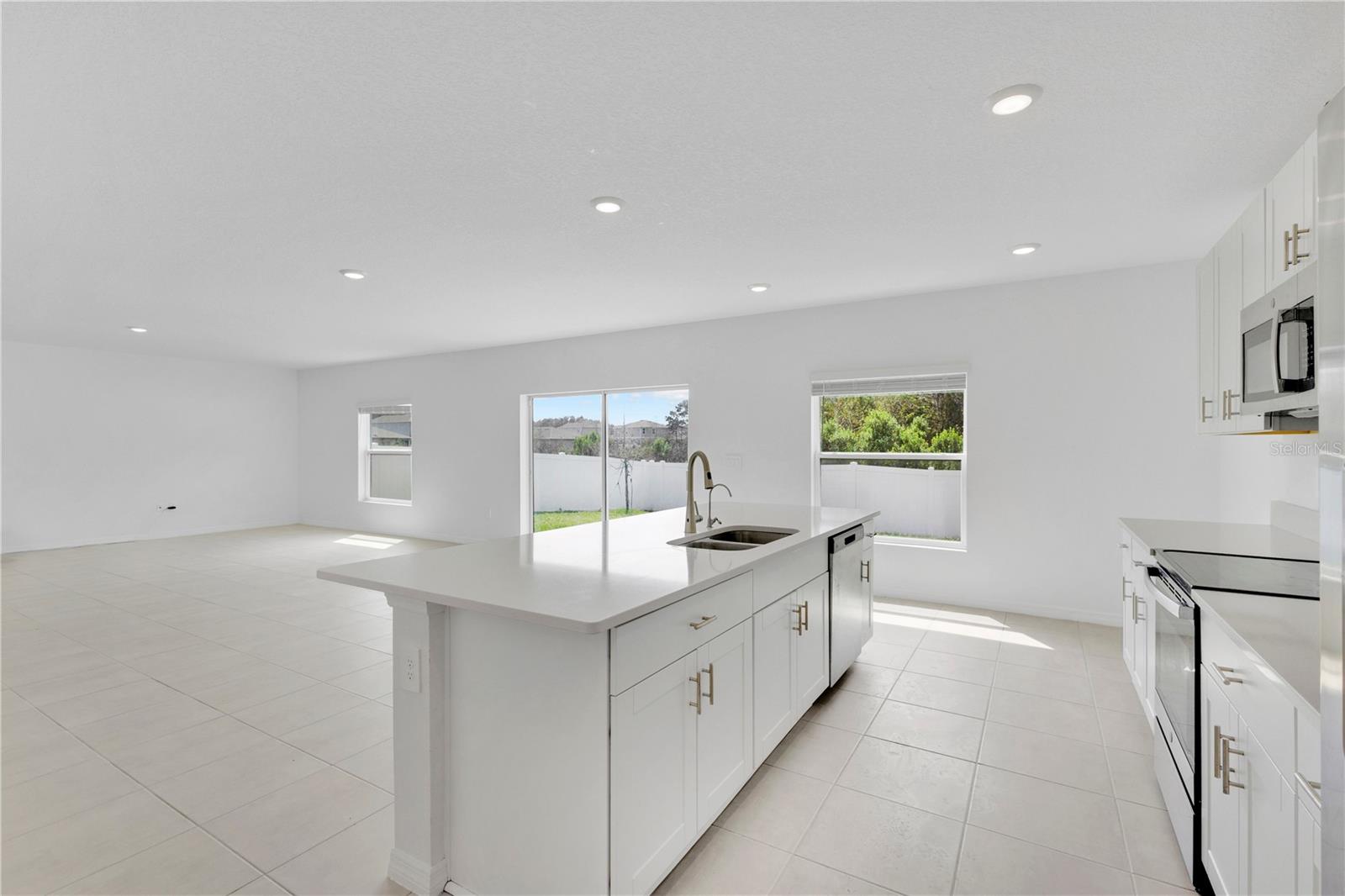 Image 7 of 24 For 557 Pink Ibis Bend